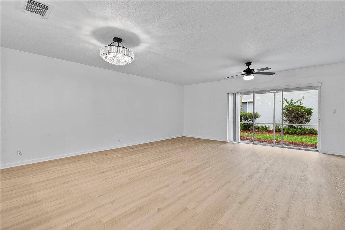 8128 BIG PINE Way, Riviera Beach, FL 33407 06-JLC_1656