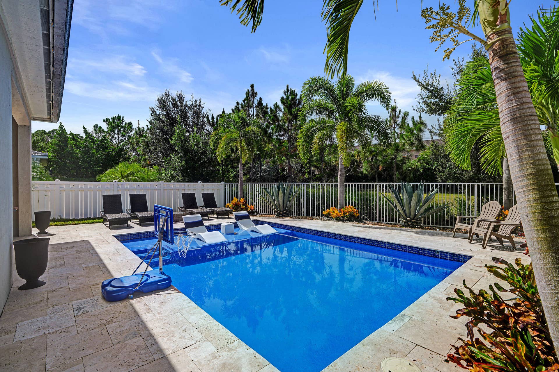 8655 NW 39TH Court, Coral Springs, FL 33065 Backyard Oasis