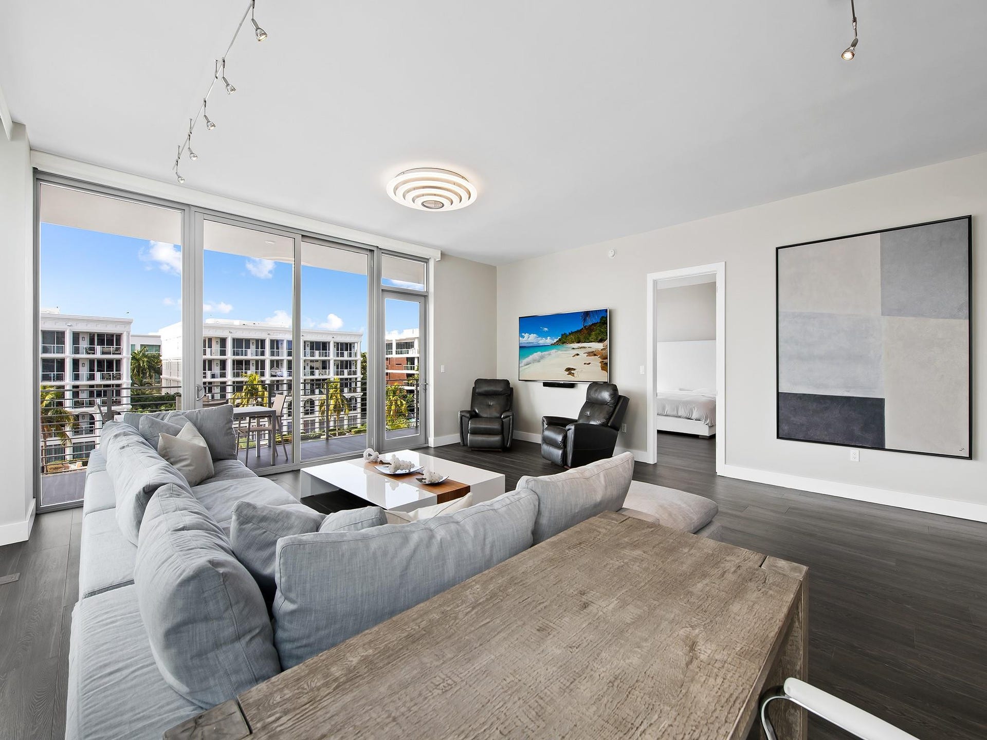41 Isle Of Venice Drive, #402, Fort Lauderdale, FL 33301 Photo 2