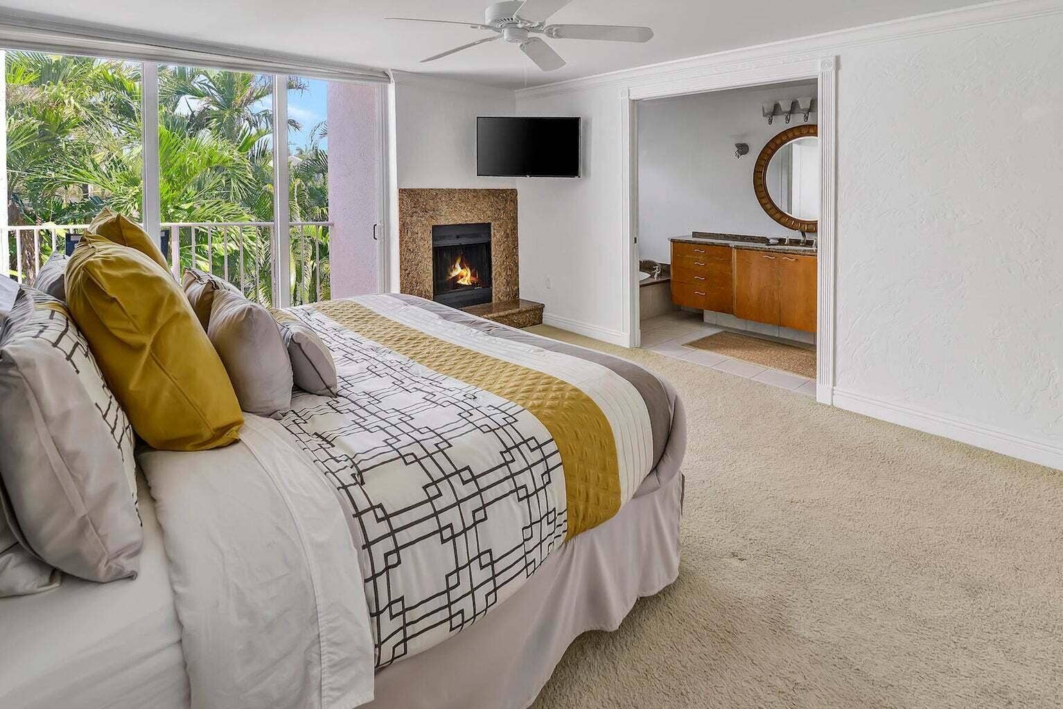 1222 Hillsboro Mile, #11, Hillsboro Beach, FL 33062 20220528234123319984000000-o