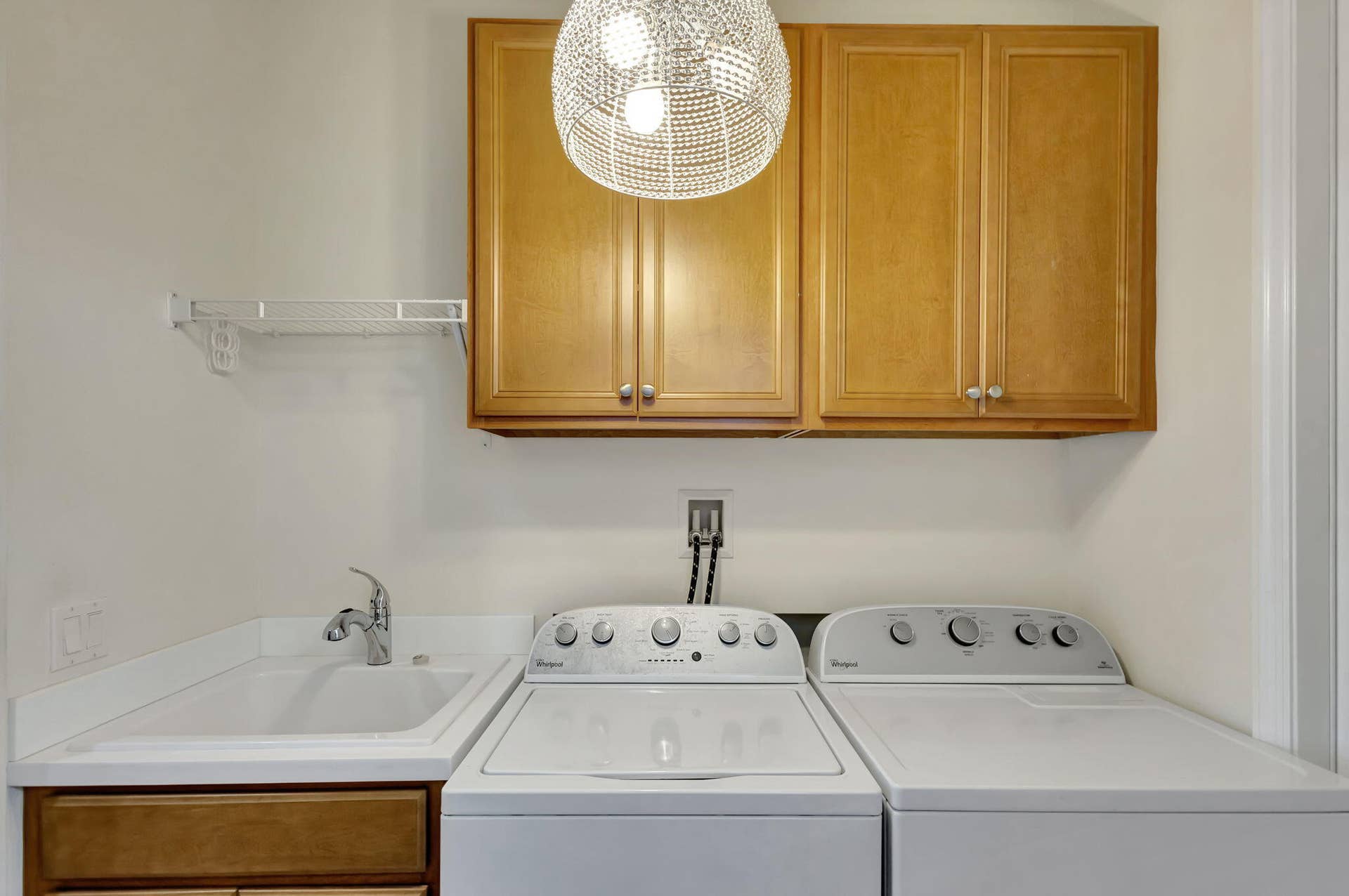 1212 S COMMUNITY Drive, Jupiter, FL 33458 Laundry - 1st Floor
