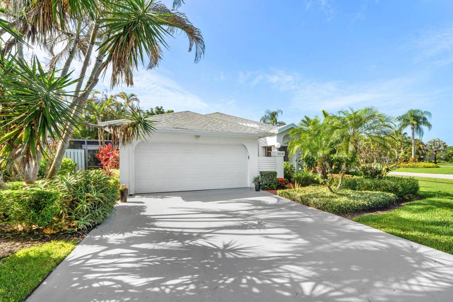 Property photo for 13120 Bonnette Drive, Palm Beach Gardens, FL