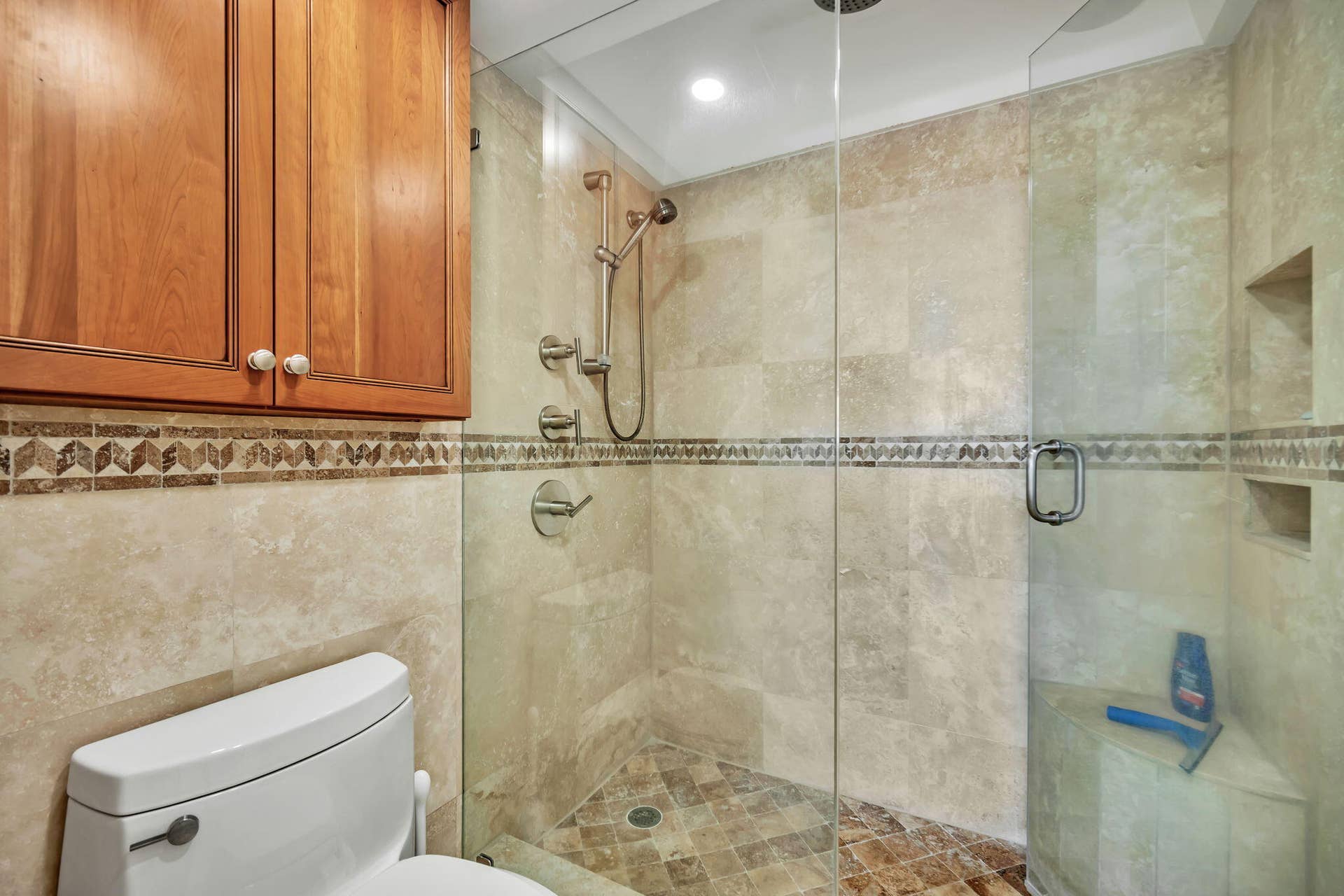 3200 Port Royale Drive N, #902, Fort Lauderdale, FL 33308 2nd bathroom