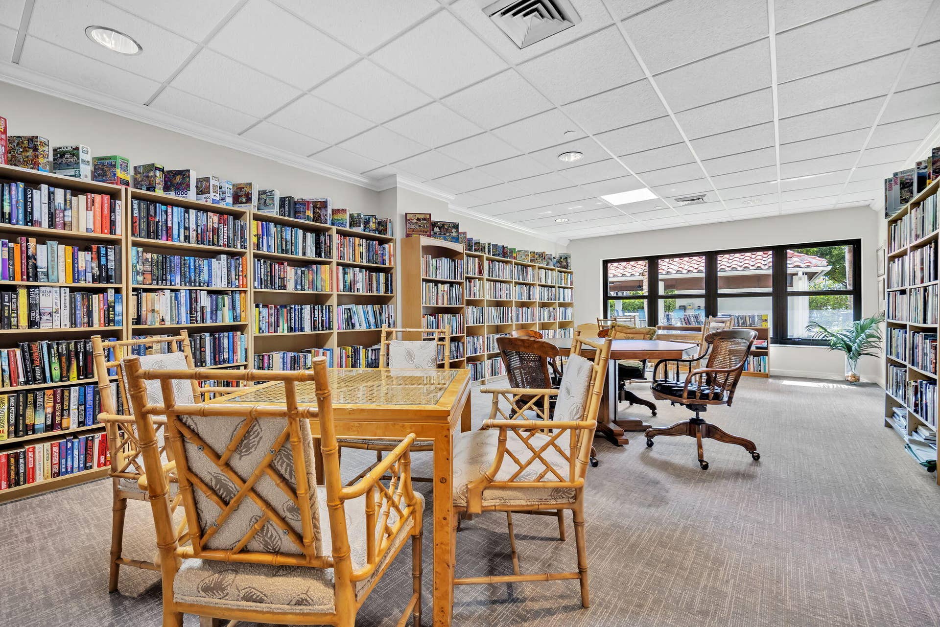 3200 Port Royale Drive N, #902, Fort Lauderdale, FL 33308 Library