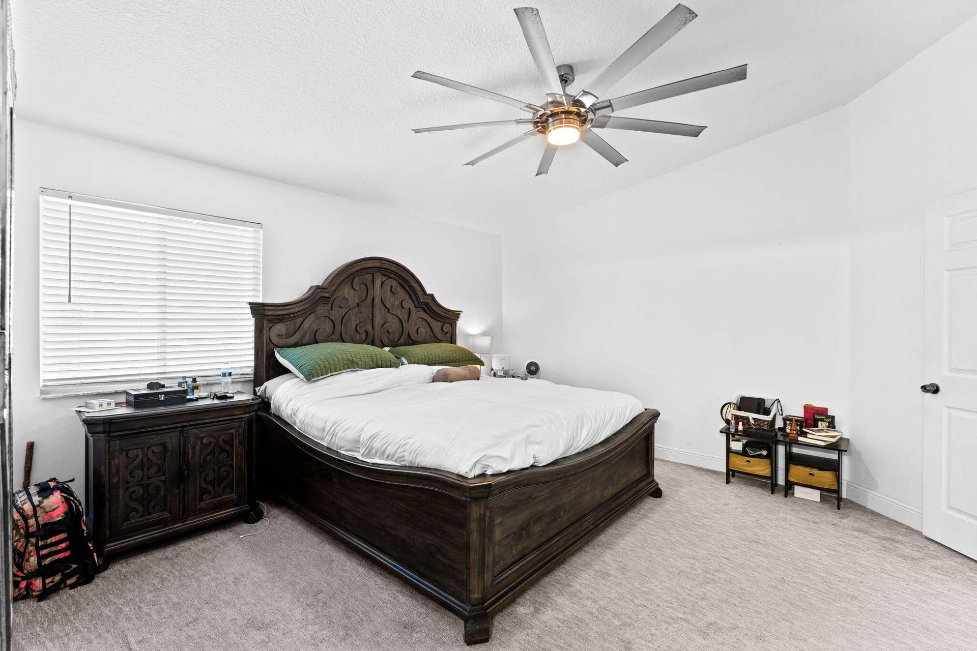 17-web-or-mls-A7404106