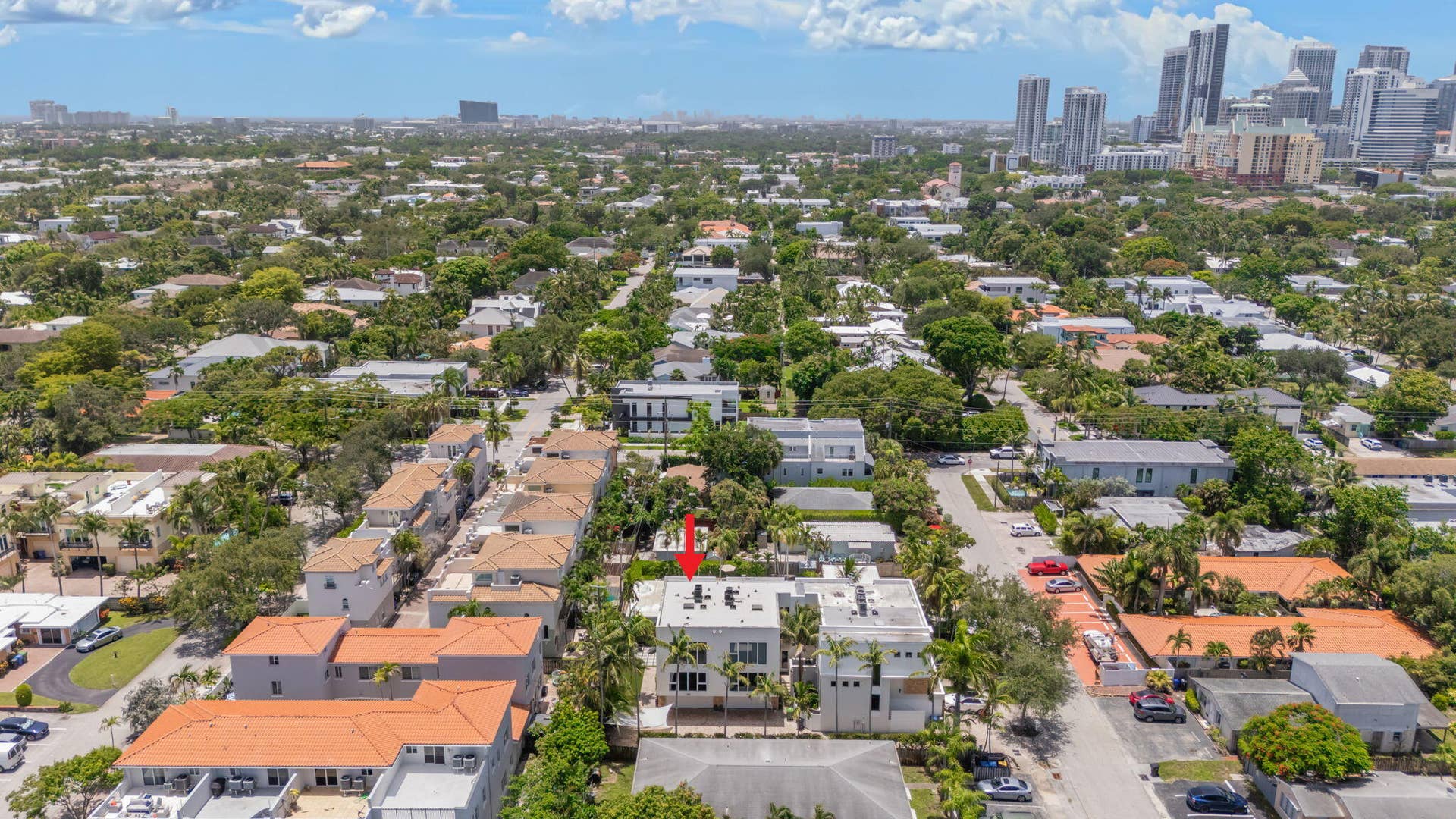 622 NE 10th Avenue, Fort Lauderdale, FL 33304 43-web-or-mls-622 NE 10th Ave Fort Laude