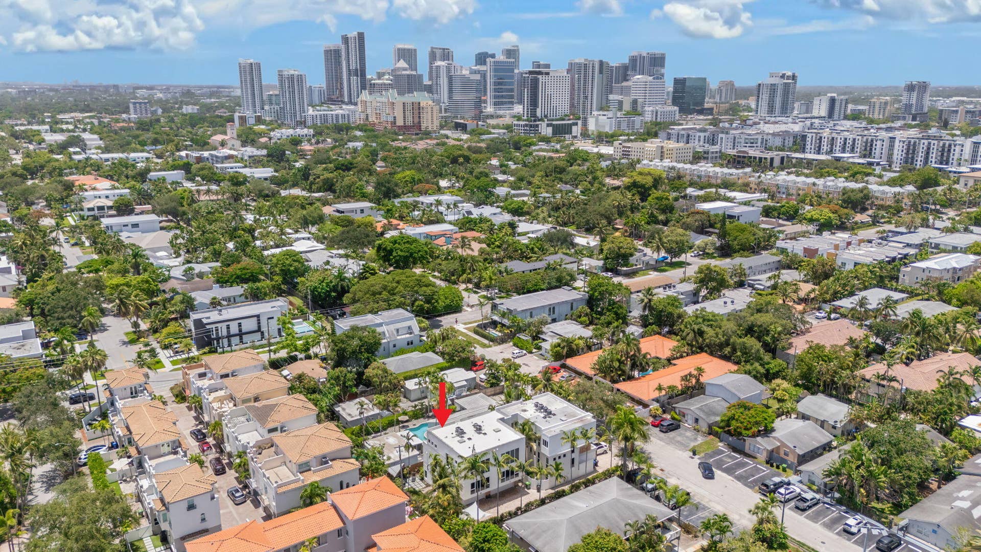 622 NE 10th Avenue, Fort Lauderdale, FL 33304 44-web-or-mls-622 NE 10th Ave Fort Laude