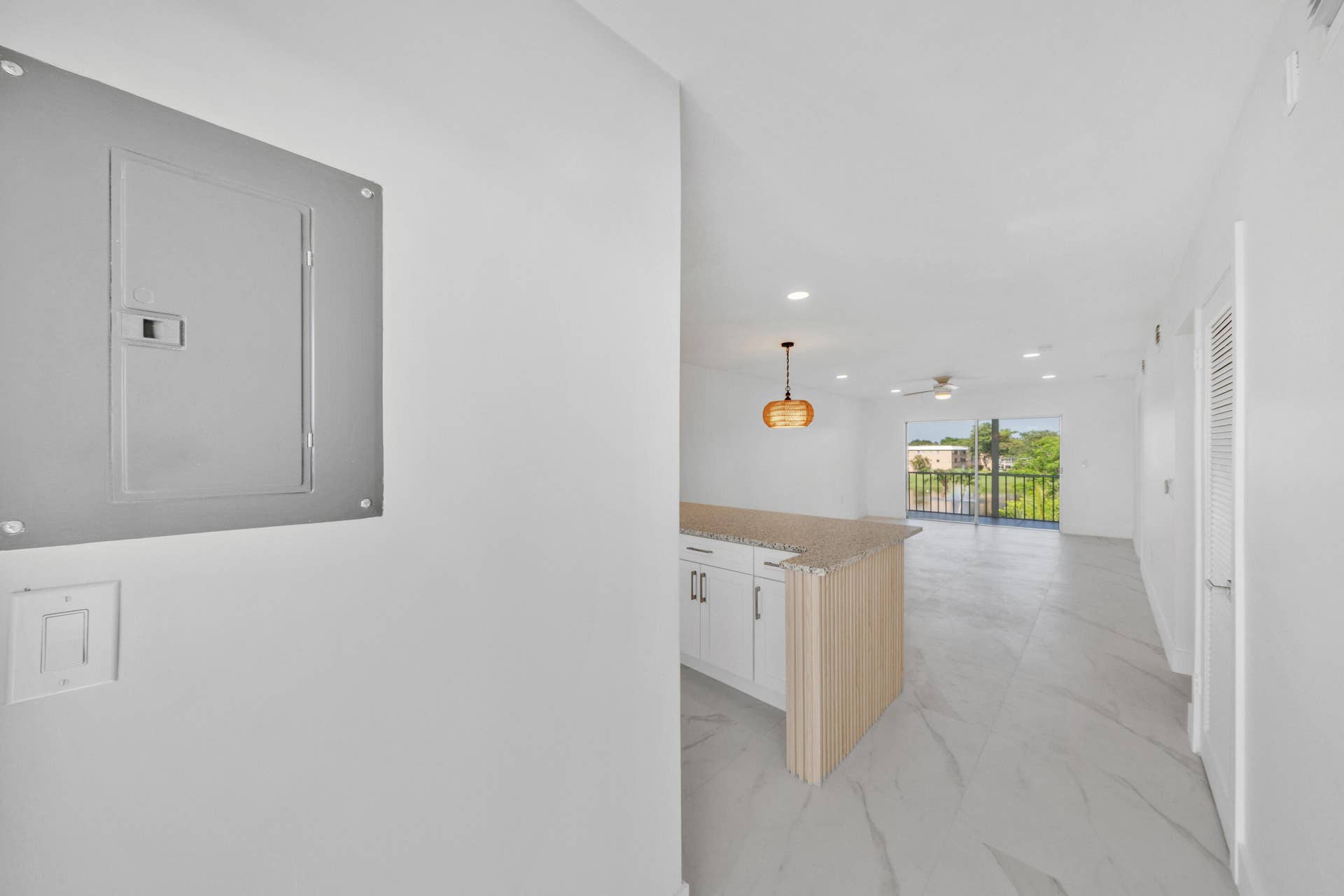 9880 Marina Boulevard, #1536, Boca Raton, FL 33428 3 Entryway