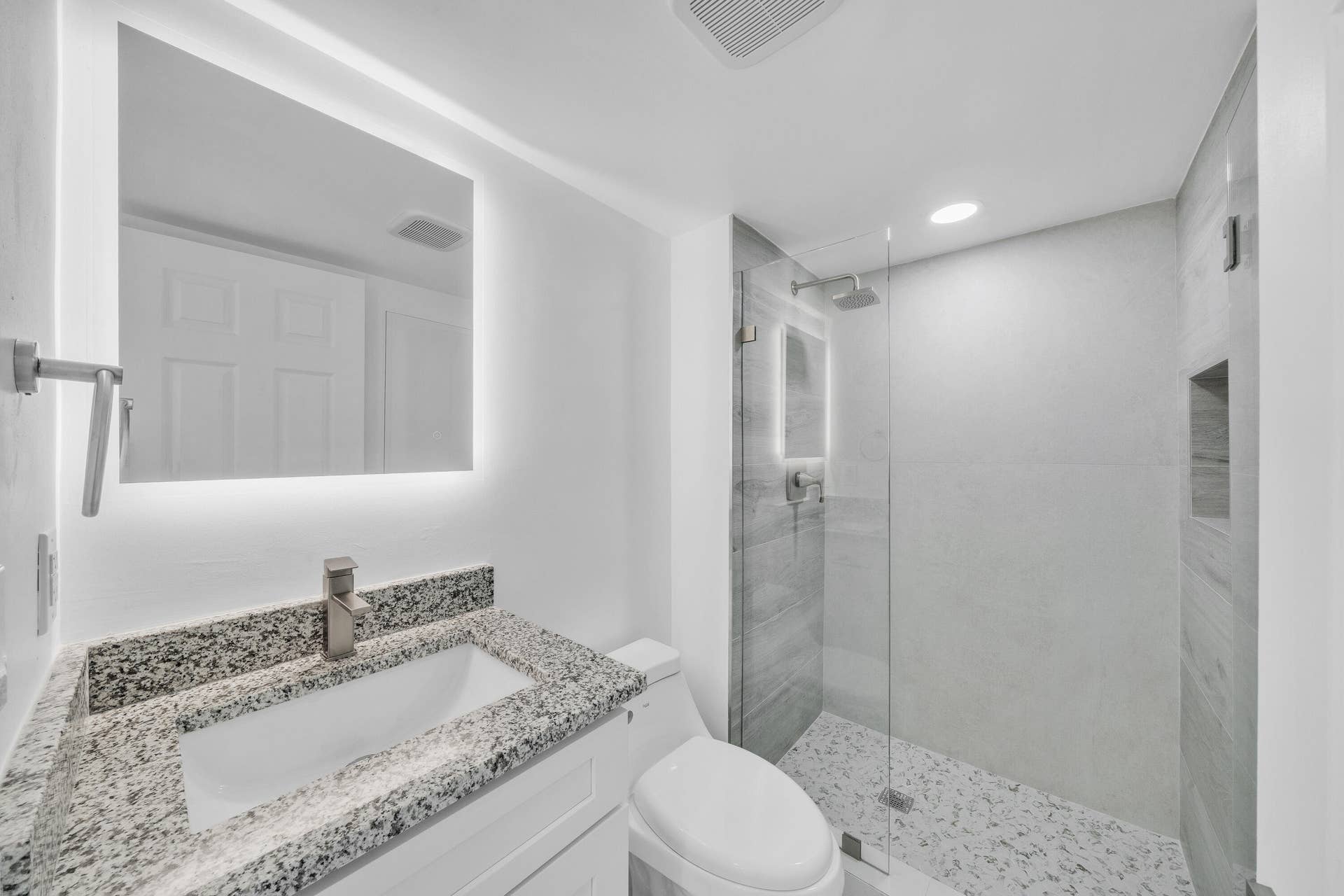 9880 Marina Boulevard, #1536, Boca Raton, FL 33428 16 Guest Area (6)