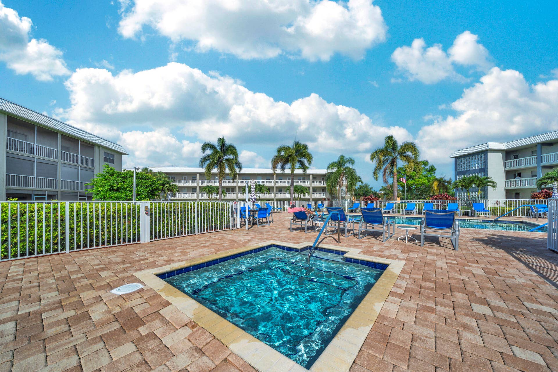 9880 Marina Boulevard, #1536, Boca Raton, FL 33428 20 Community Pool (2)