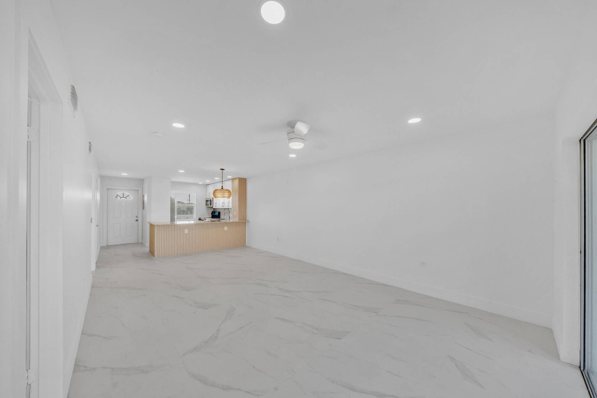 9880 Marina Boulevard, #1536, Boca Raton, FL 33428 14 Living Area (1)