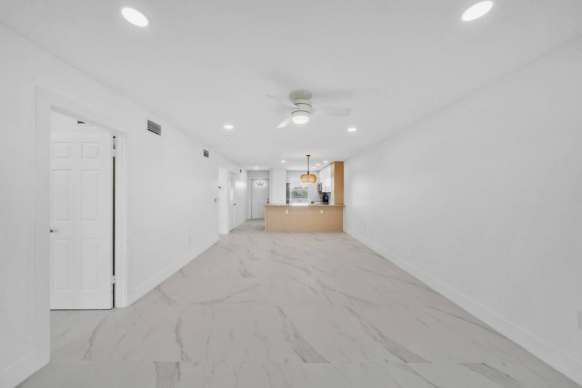 9880 Marina Boulevard, #1536, Boca Raton, FL 33428 14 Living Area (2)