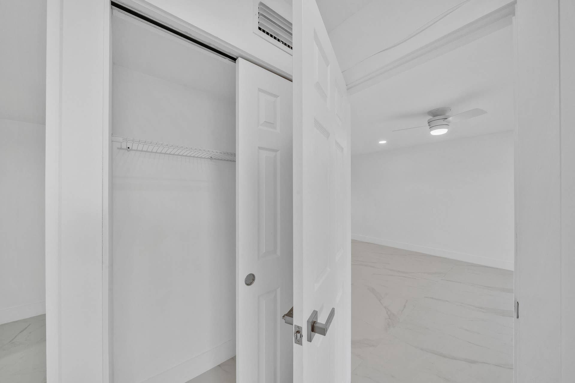 9880 Marina Boulevard, #1536, Boca Raton, FL 33428 10 Closet