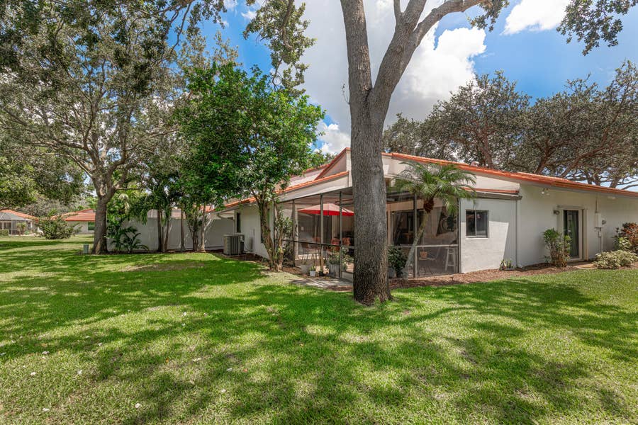 Property photo for 627 Hollows Circle, Deerfield Beach, FL