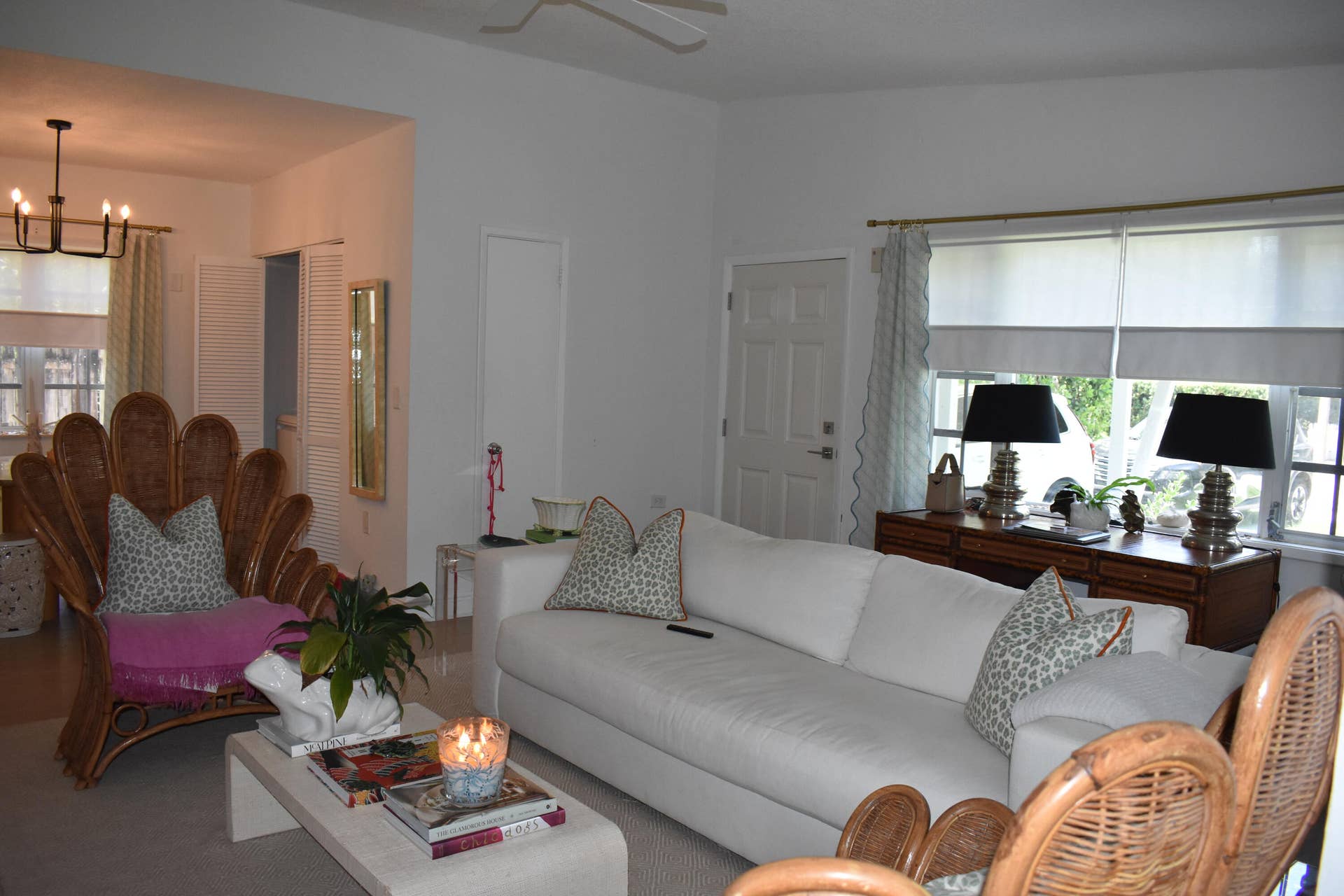 816 SE 6th Court, Fort Lauderdale, FL 33301 Living Room