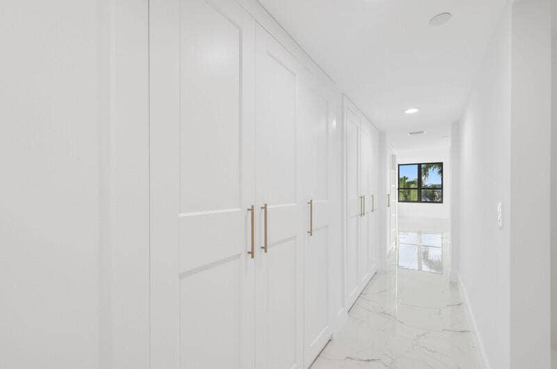 Hallway to Master Bedroom Bathroom