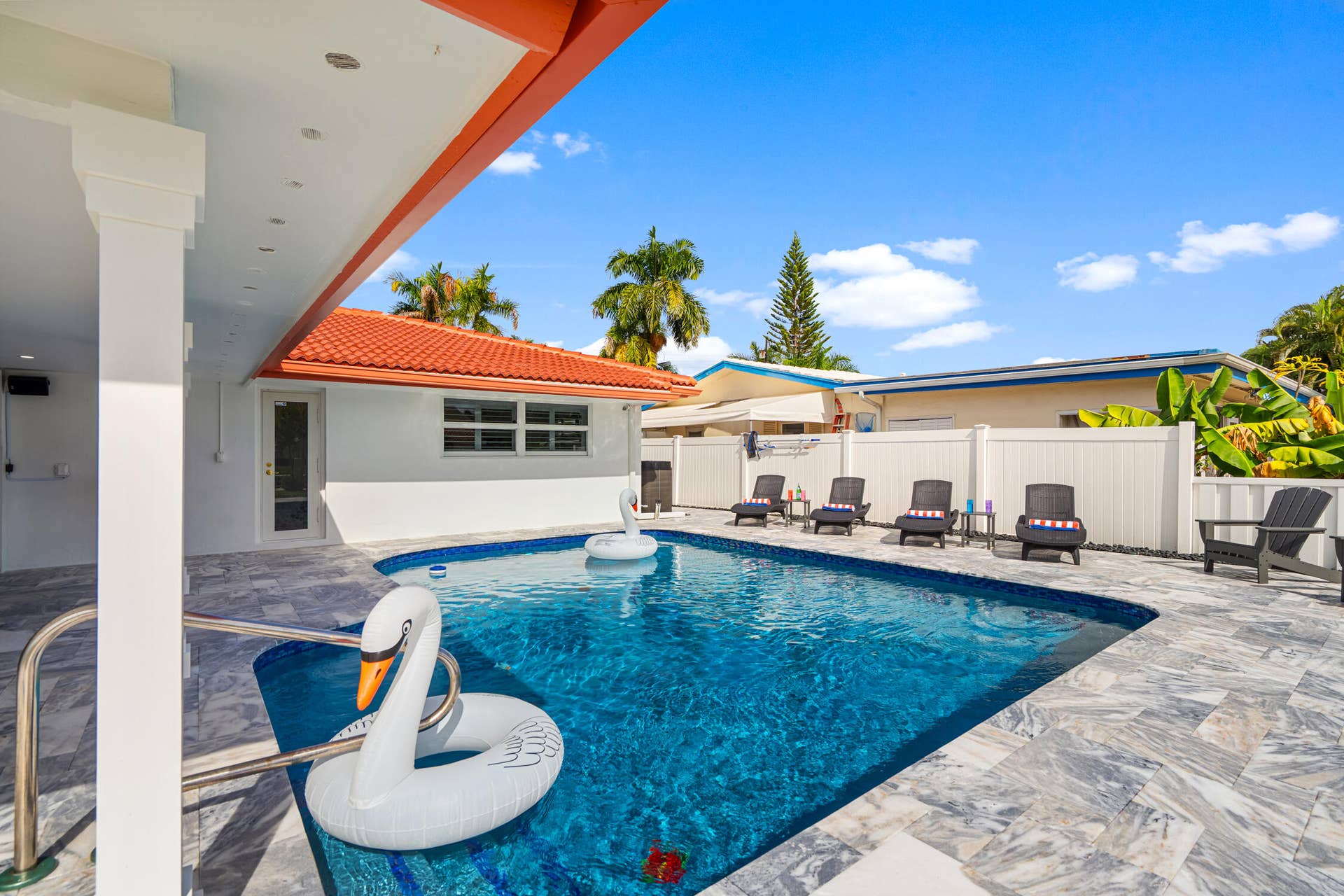 2760 NE 7TH Street, Pompano Beach, Pompano Beach, FL 33062 Heated Swimming Pool