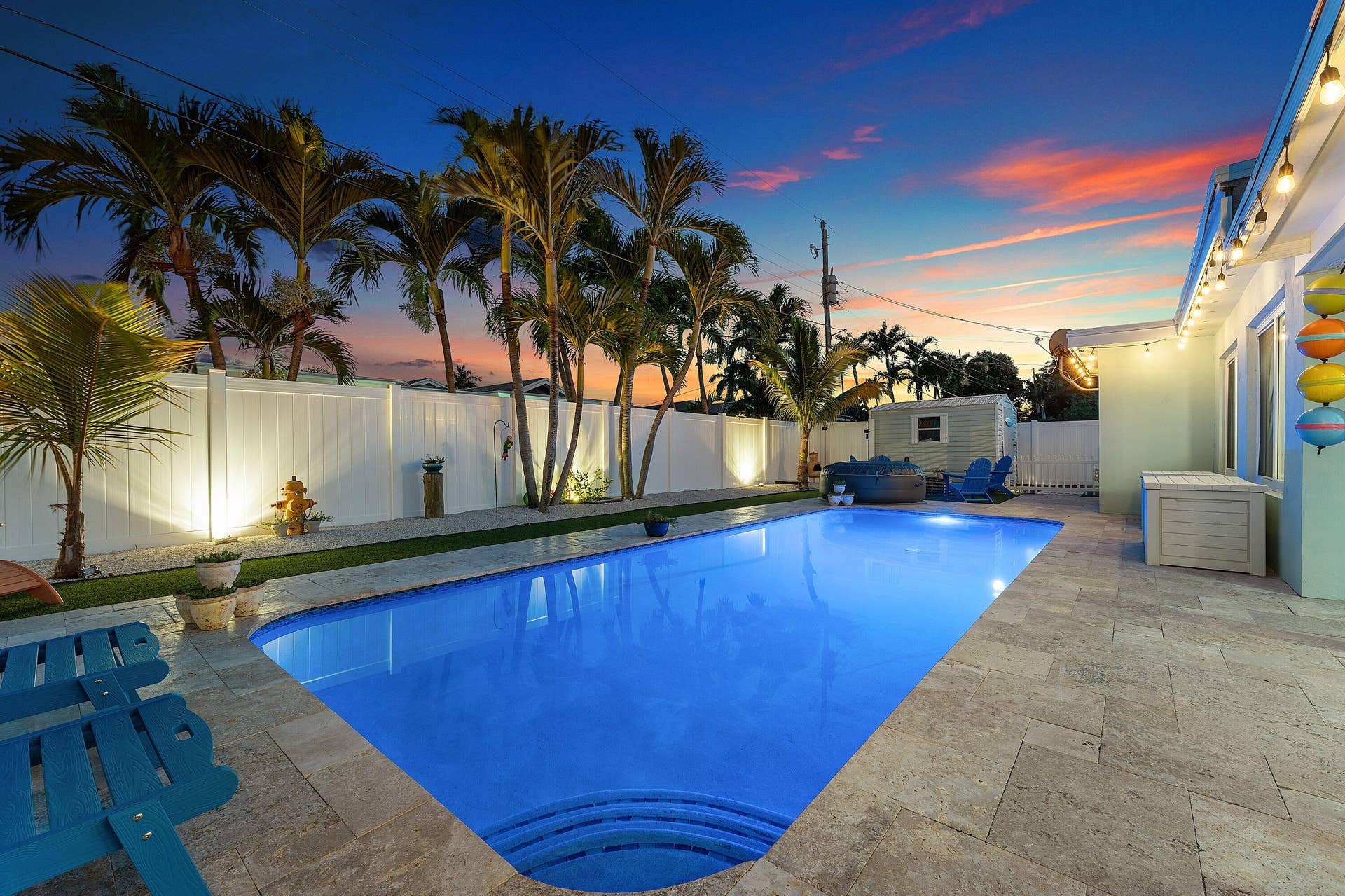 904 SE 15th Court, Deerfield Beach, FL 33441 Expansive Travertine Paver Deck
