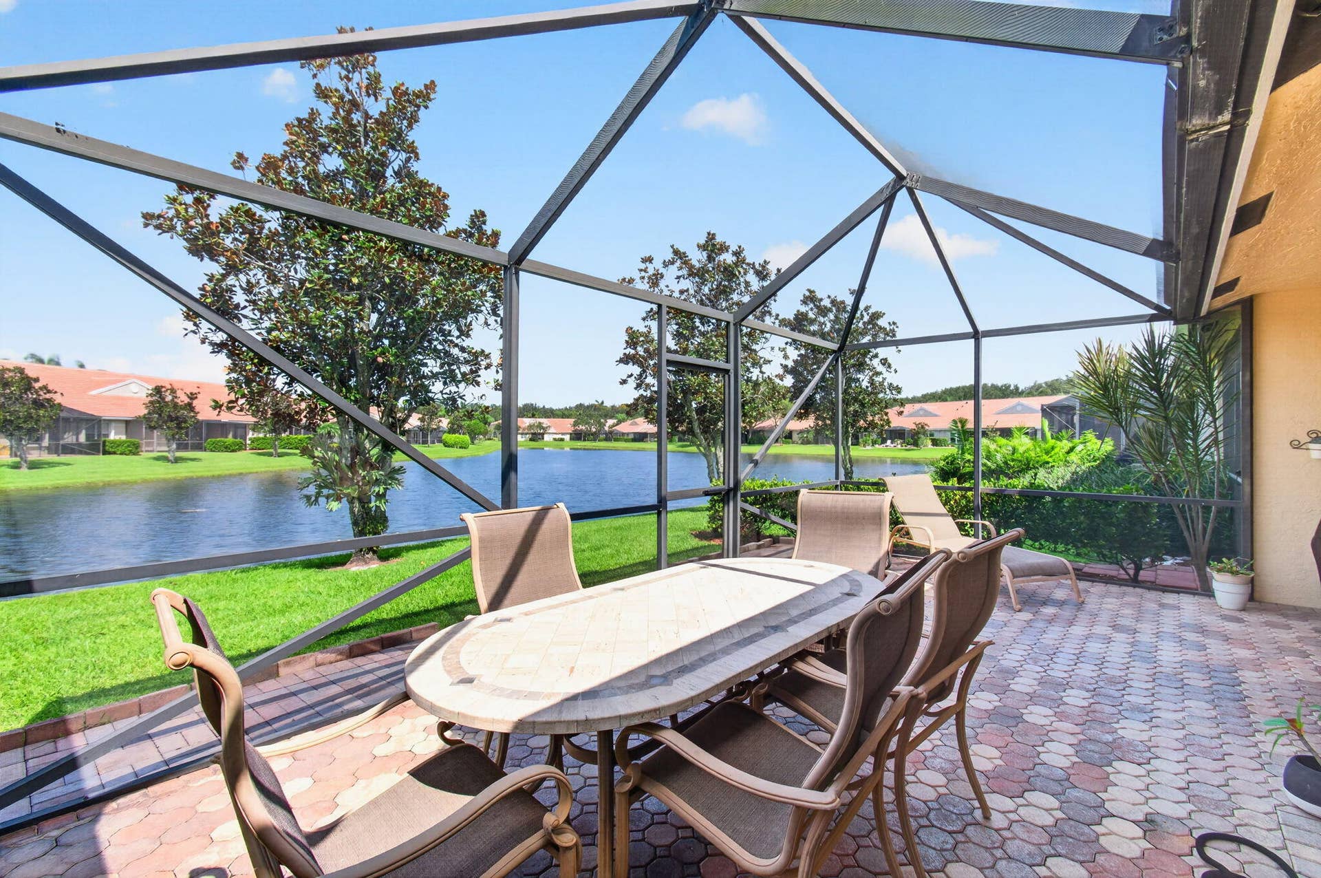 2096 STONINGTON Terrace, West Palm Beach, FL 33411 New Screens