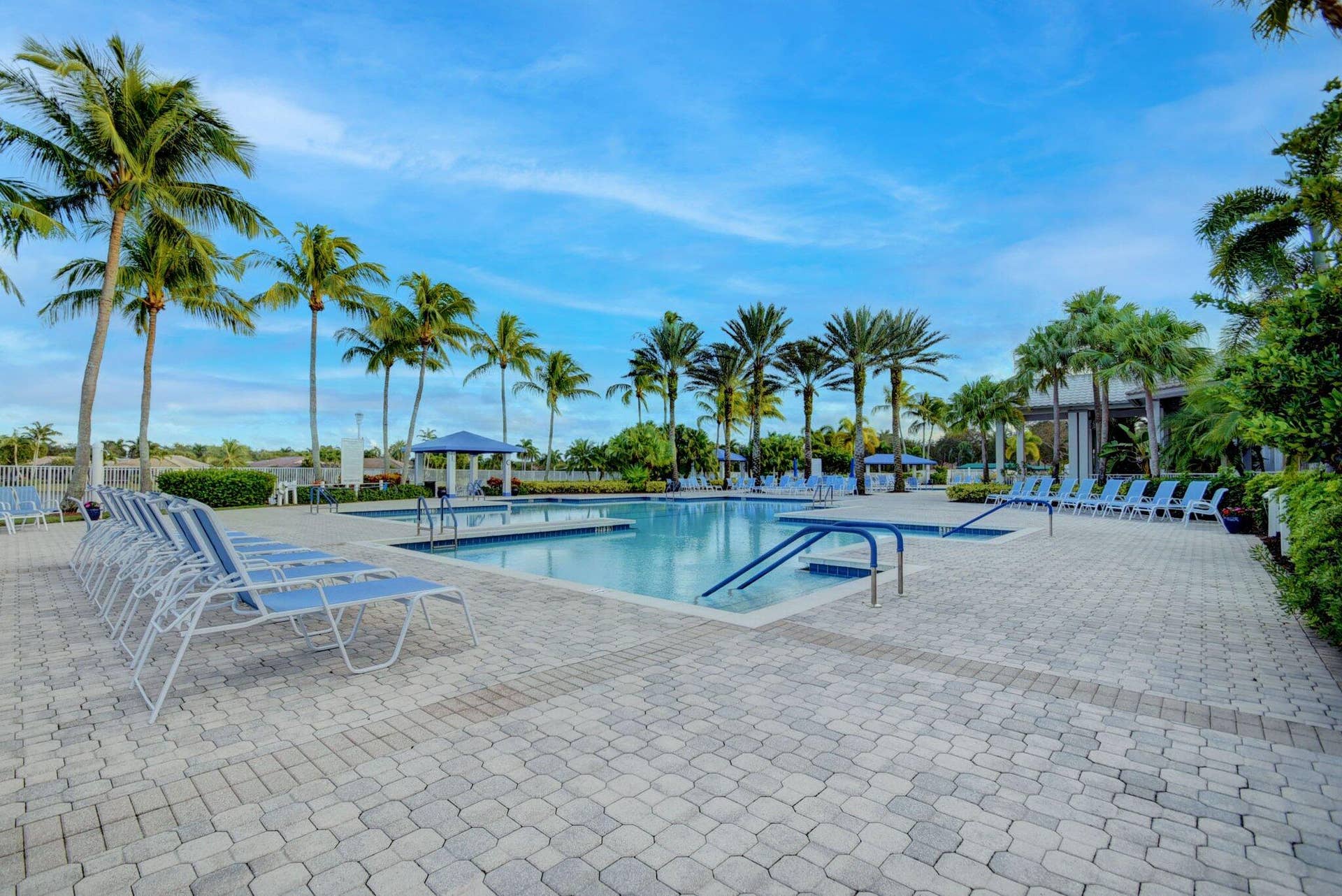 2096 STONINGTON Terrace, West Palm Beach, FL 33411 7aLap Pool