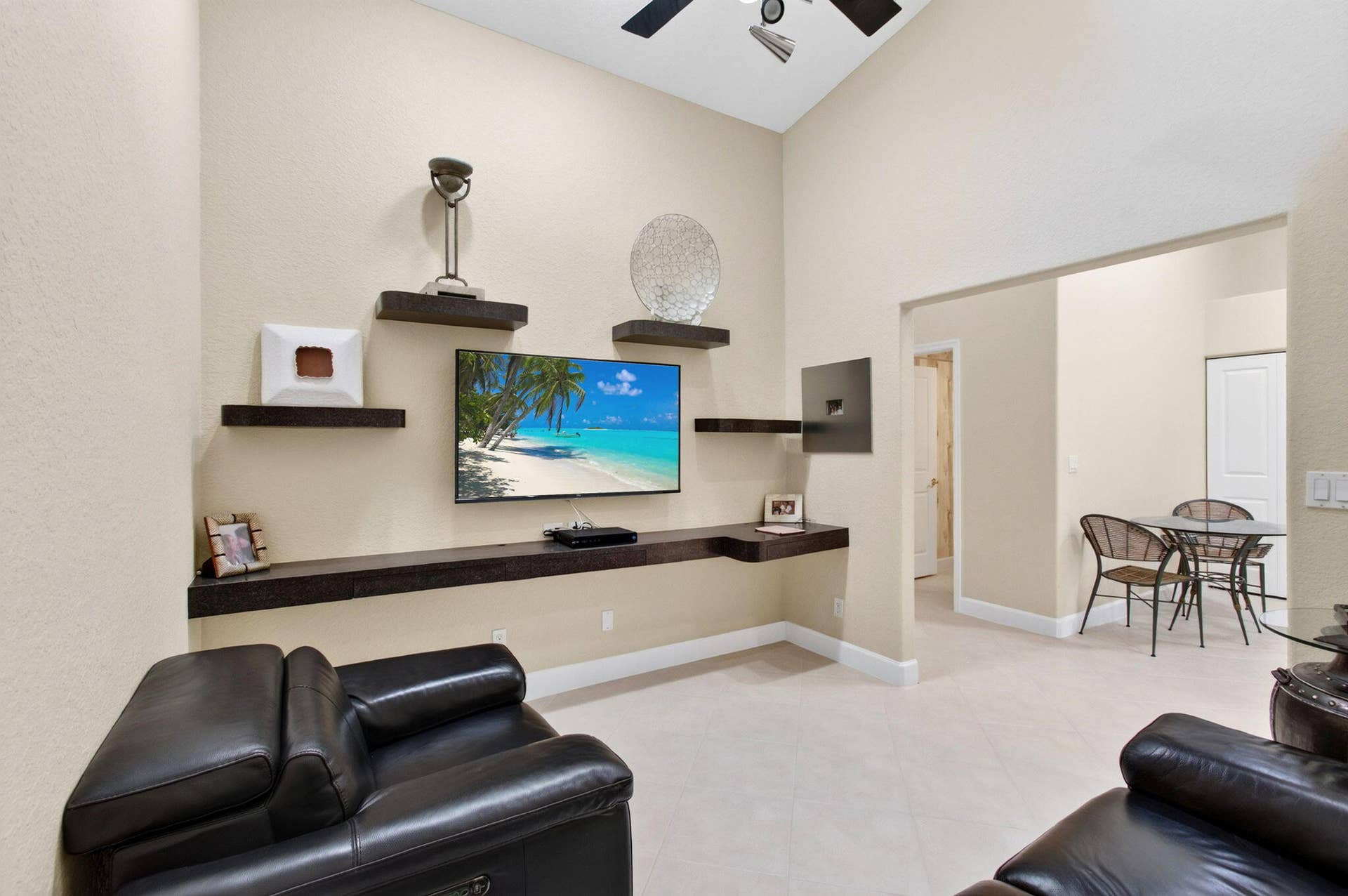2096 STONINGTON Terrace, West Palm Beach, FL 33411 Custom Decorative Shelves