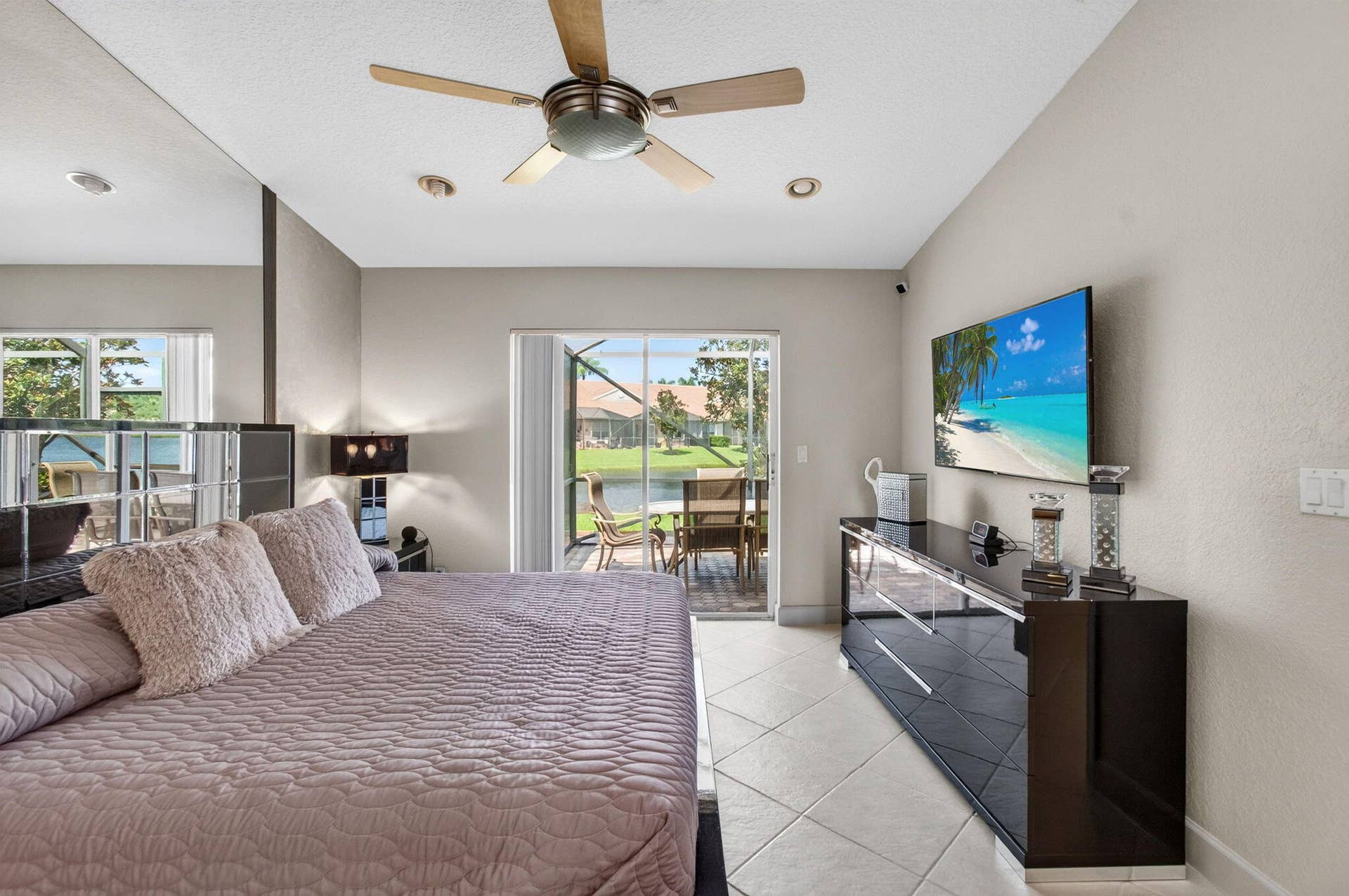 2096 STONINGTON Terrace, West Palm Beach, FL 33411 Vaulted Ceilings