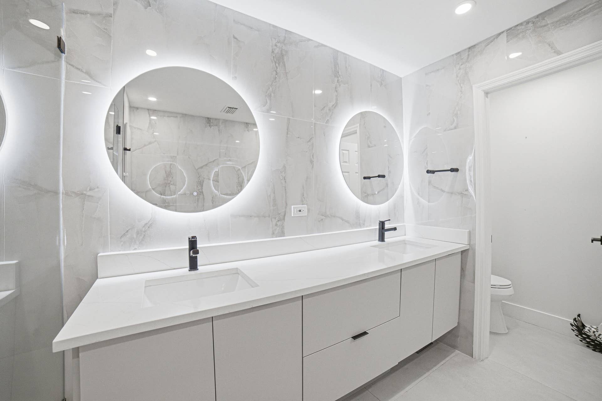 Bedroom4-Bathroom-B