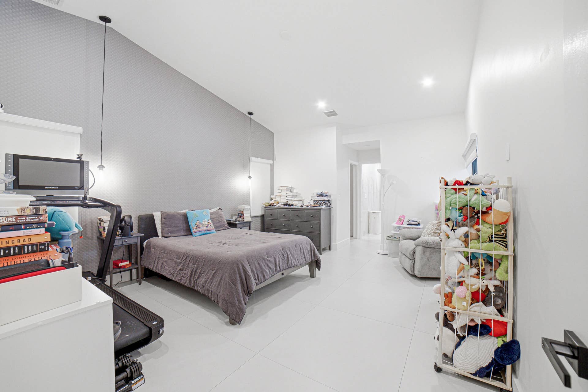 Bedroom4