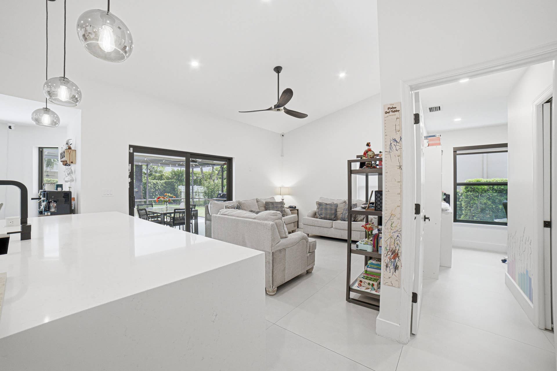 Livingroom-C (1)