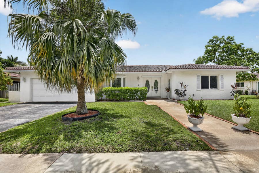 Property photo for 410 Bonaventure Boulevard, Weston, FL