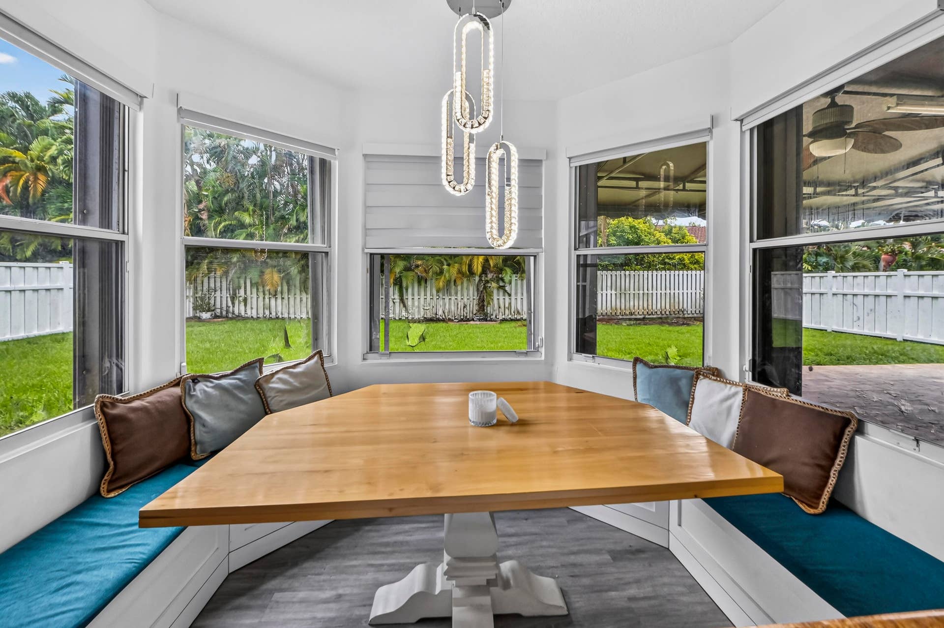 4065 SW 152nd Avenue, Miramar, FL 33027 16 Dining room 01