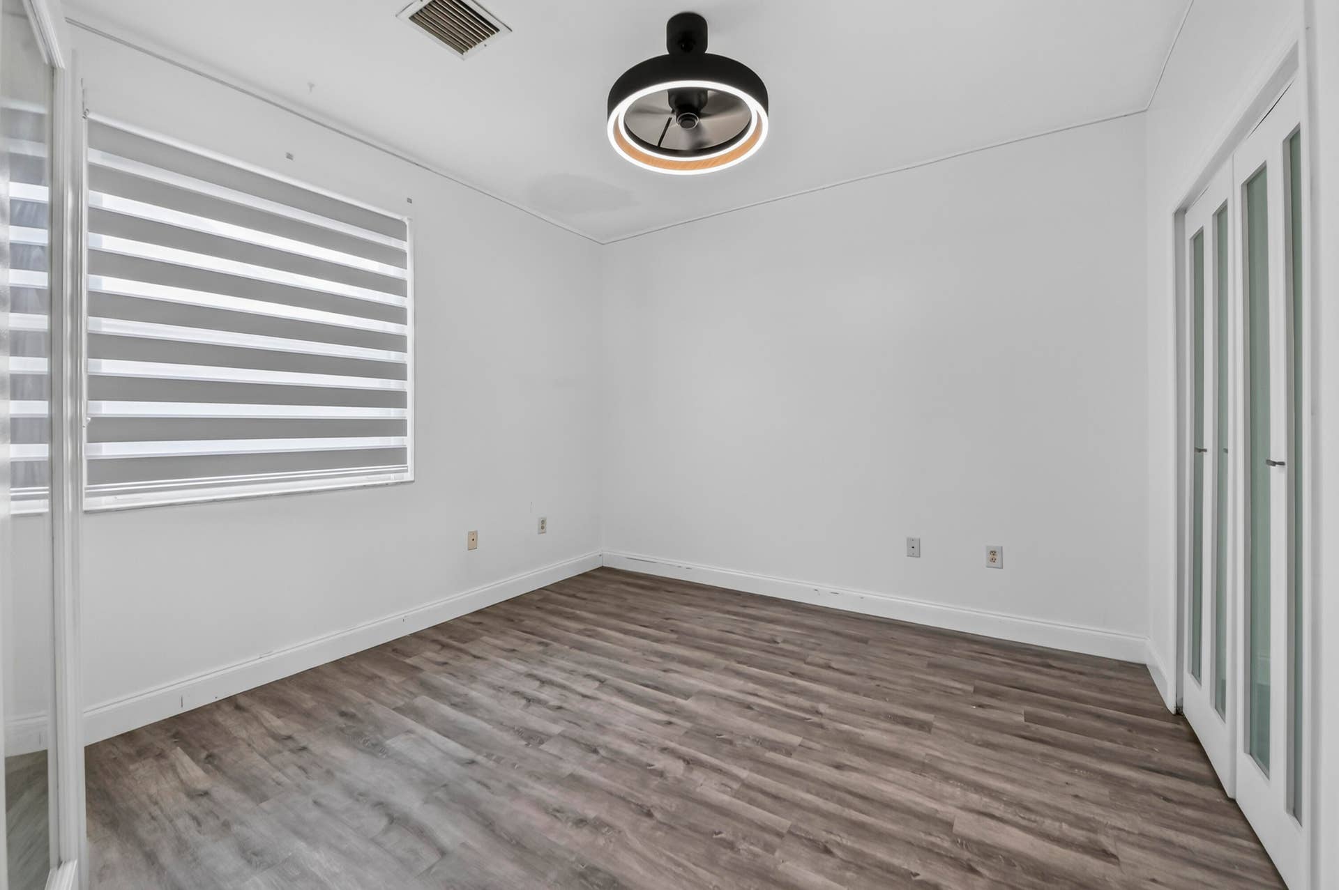 4065 SW 152nd Avenue, Miramar, FL 33027 17 Bedroom 01