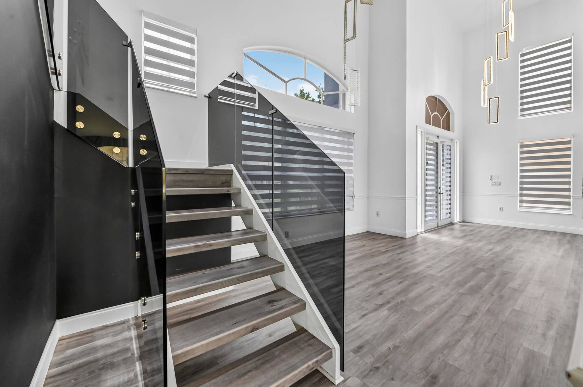 4065 SW 152nd Avenue, Miramar, FL 33027 08 Hallway 02