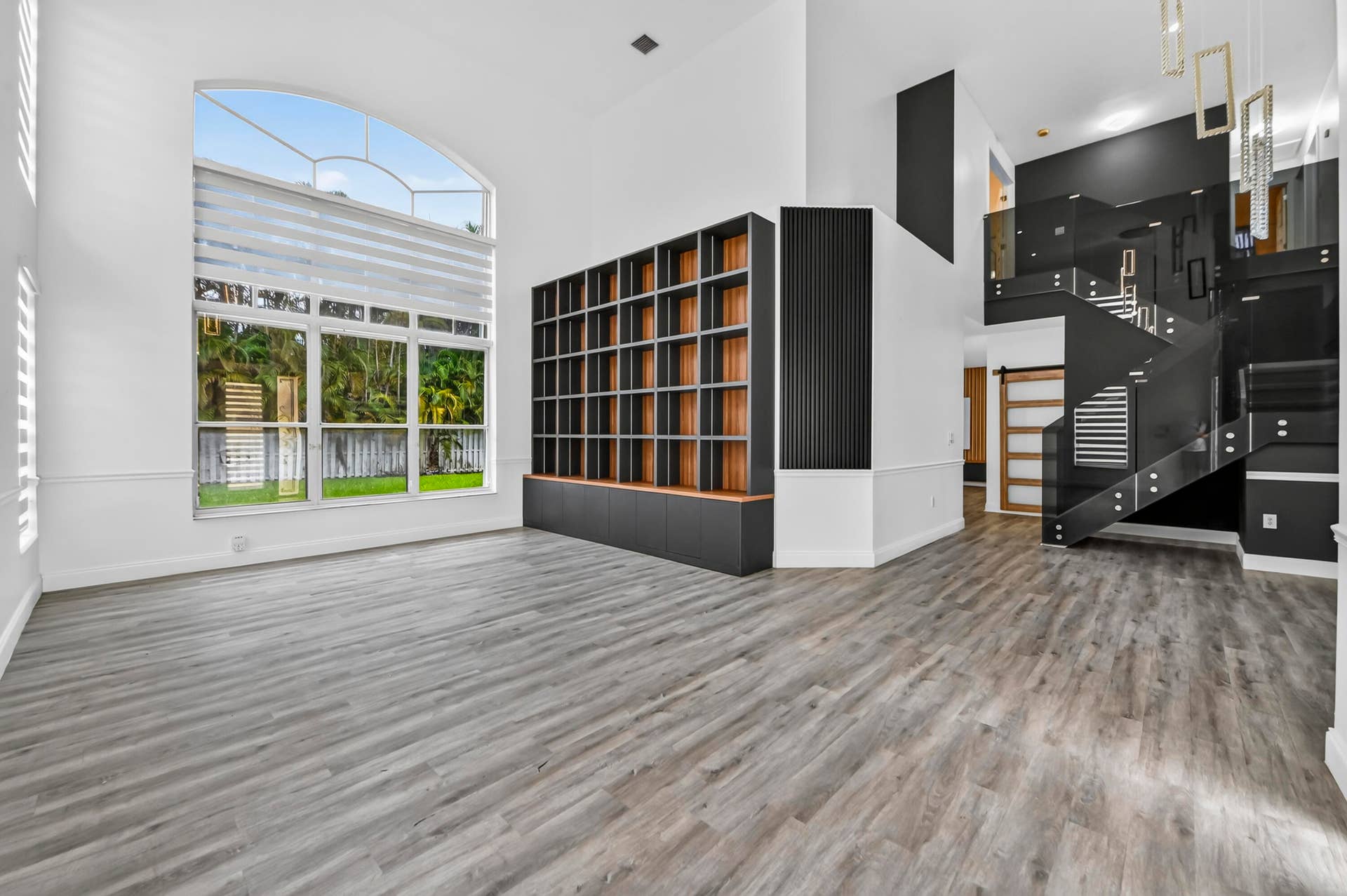 4065 SW 152nd Avenue, Miramar, FL 33027 04 Living room 02