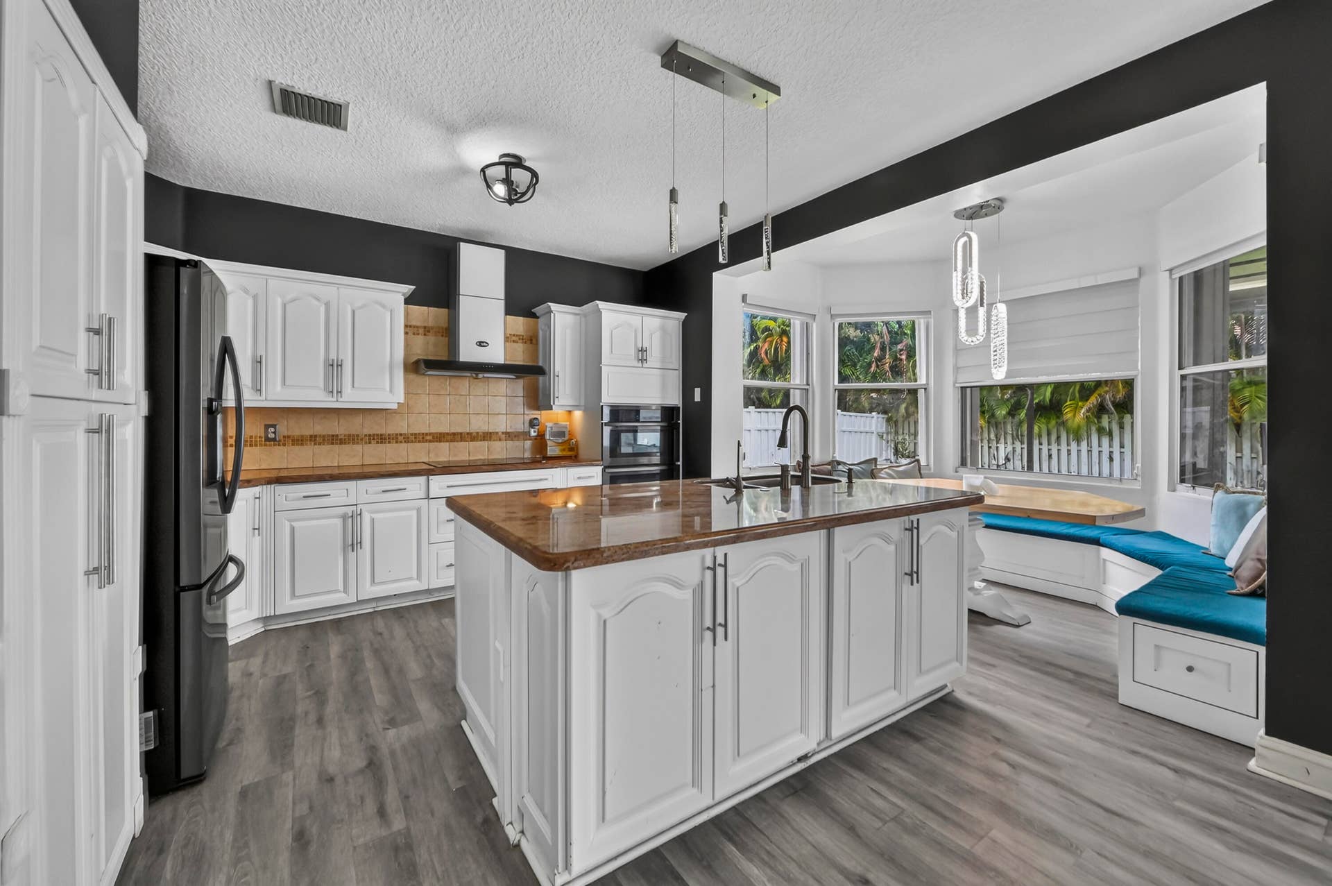 4065 SW 152nd Avenue, Miramar, FL 33027 13 Kitchen 02