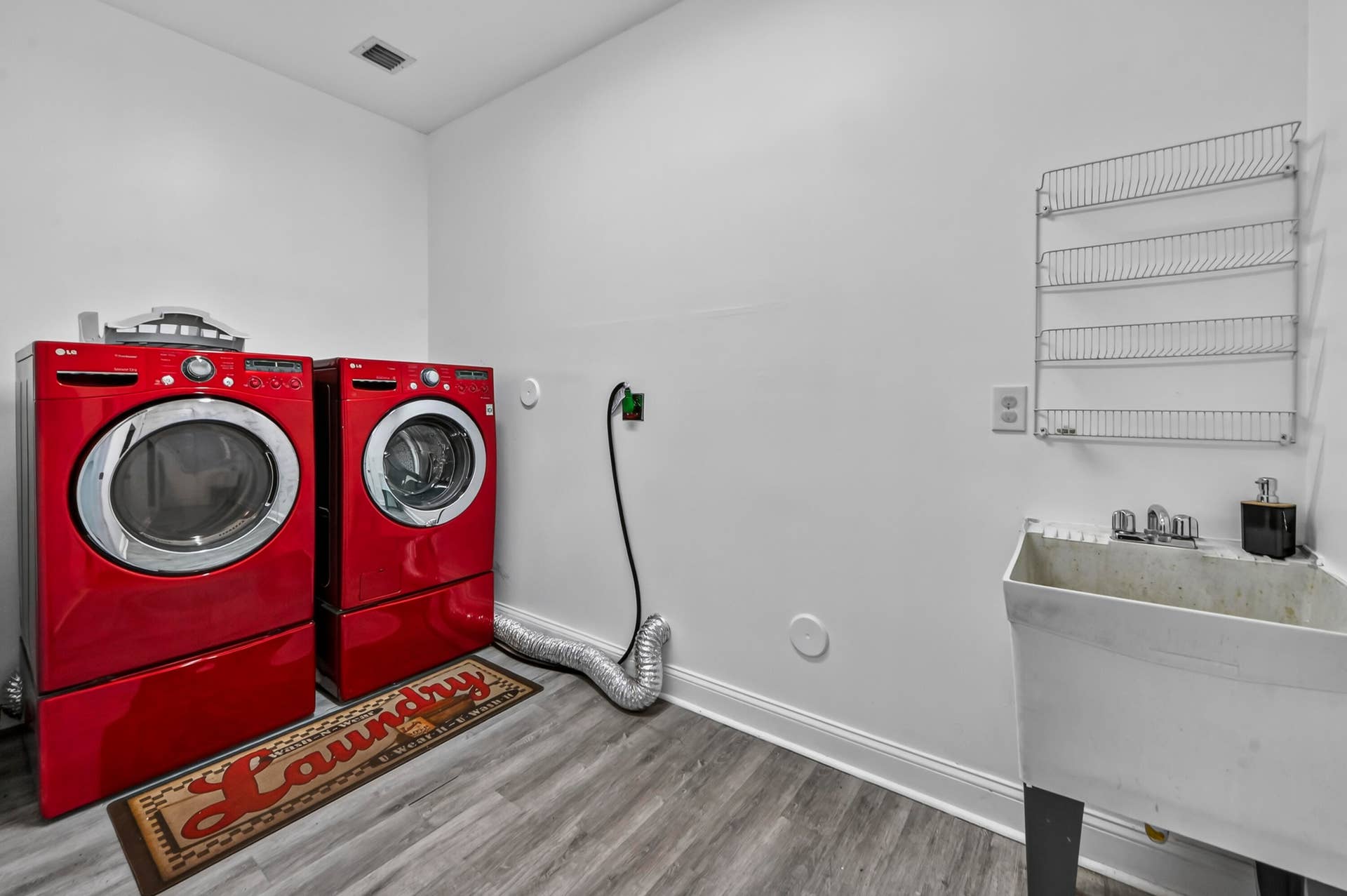 4065 SW 152nd Avenue, Miramar, FL 33027 20 Laundry room 01