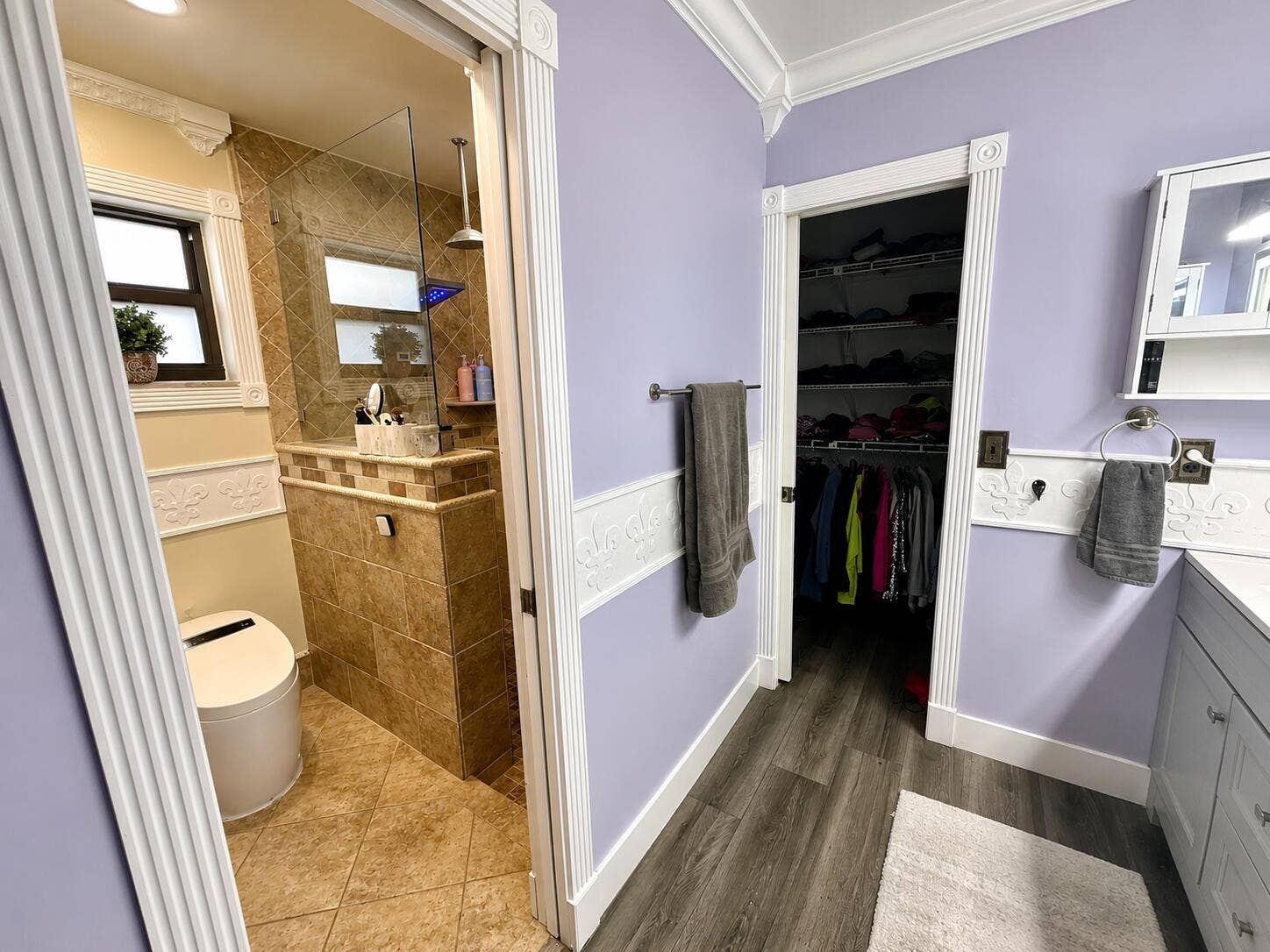6995 Main Bathroom10