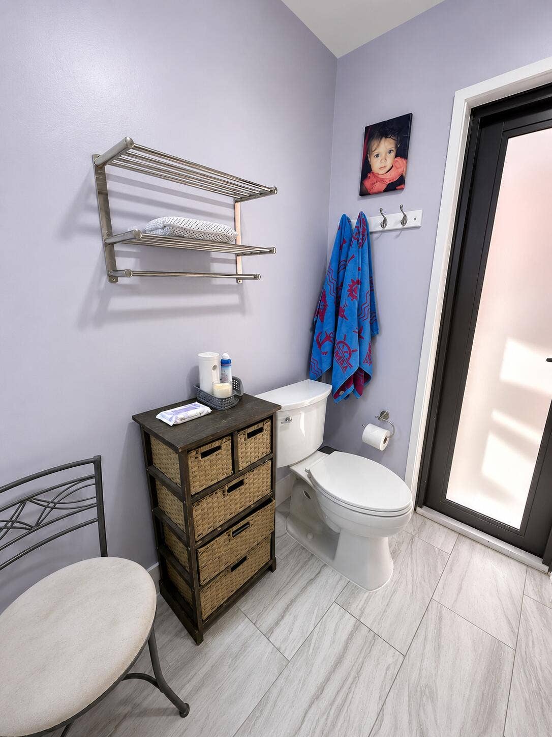 6995 Guest Bathroom : :10