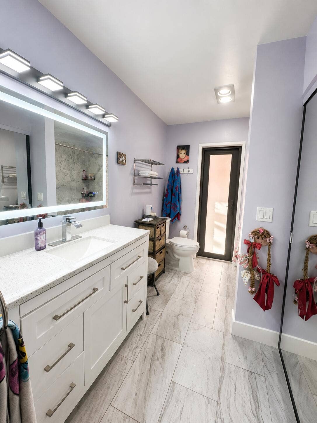 6995 Guest Bathroom : :8
