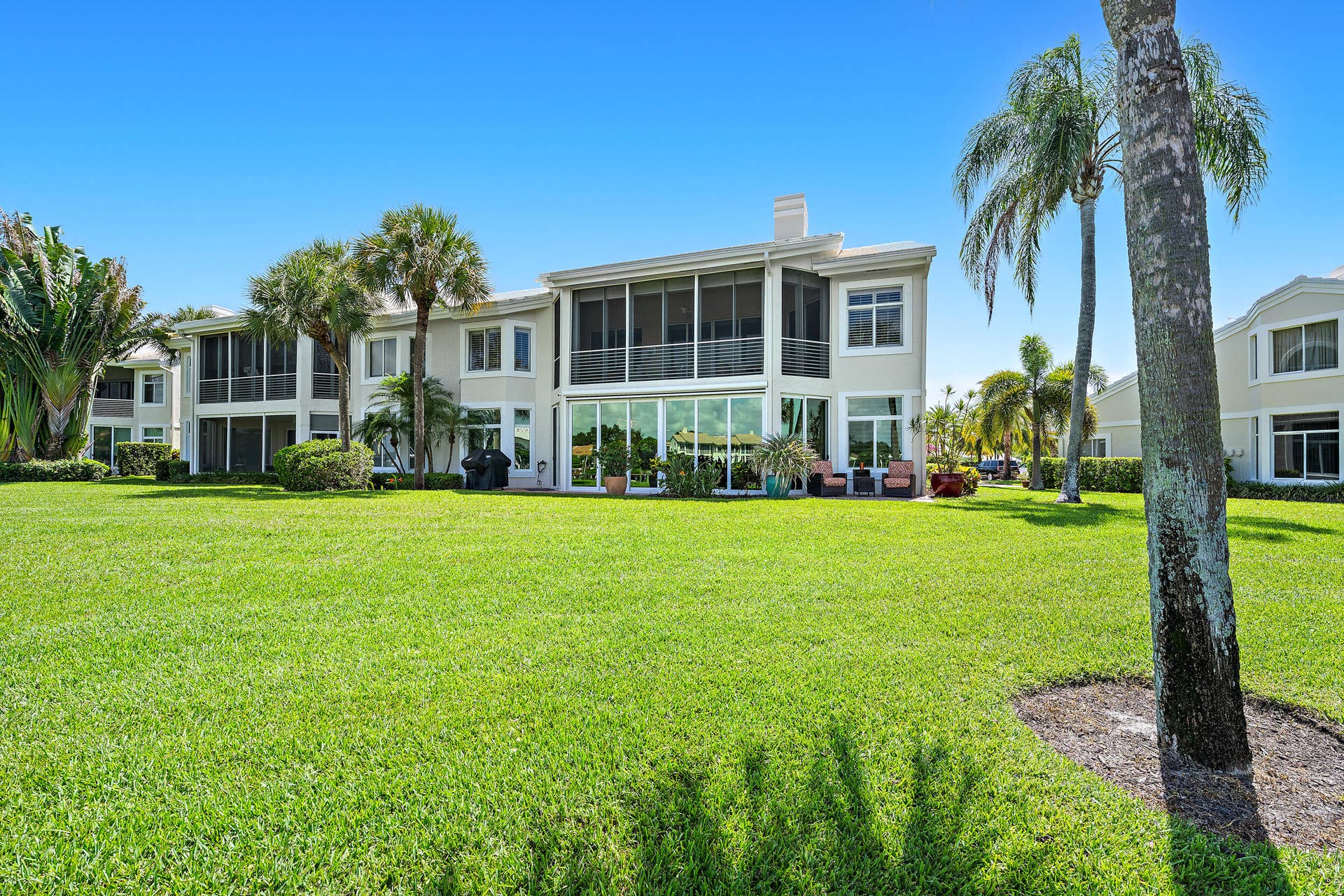 301 Captains Way, Jupiter, FL 33477 Rear Exterior