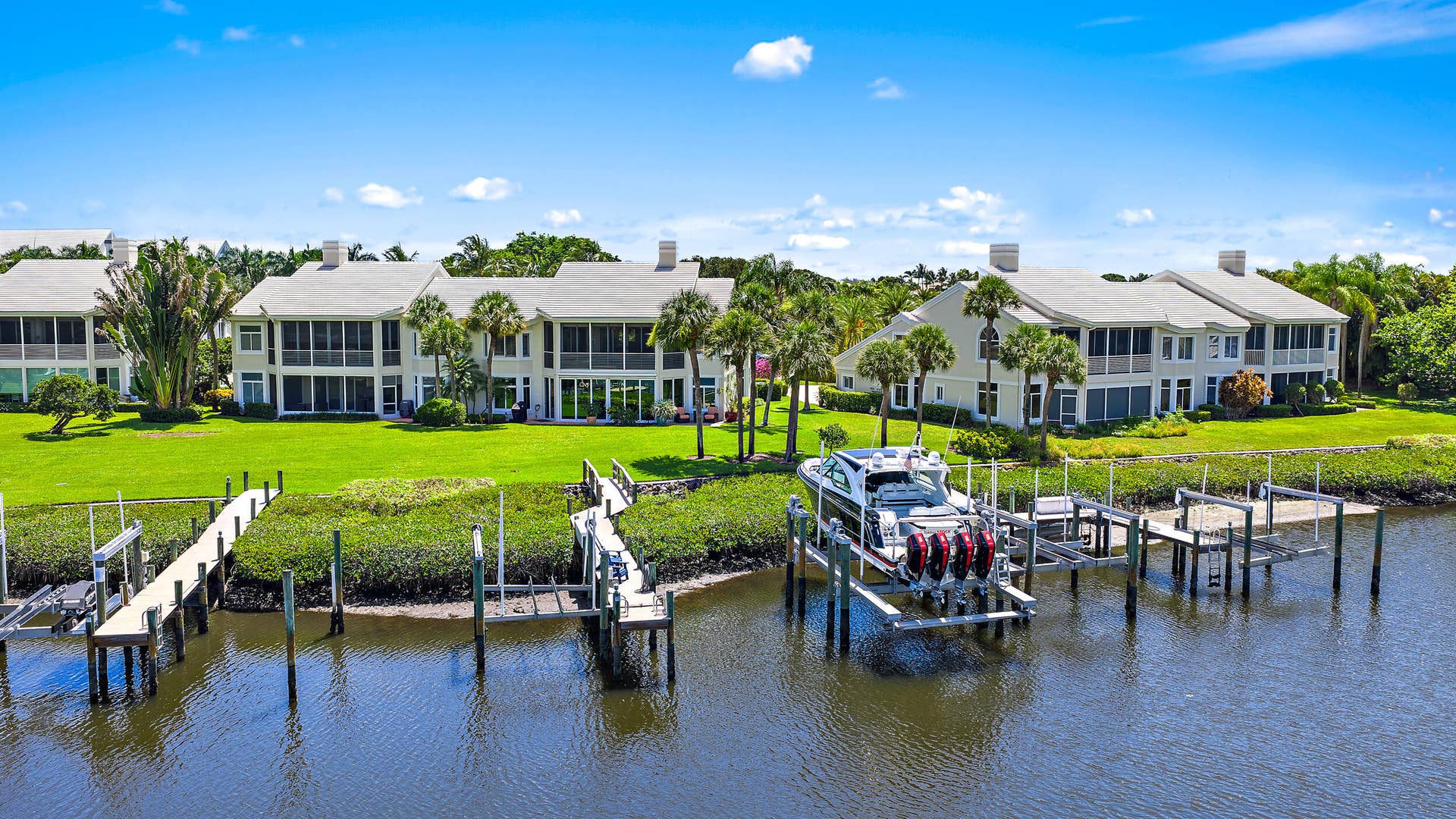 301 Captains Way, Jupiter, FL 33477 Aerial