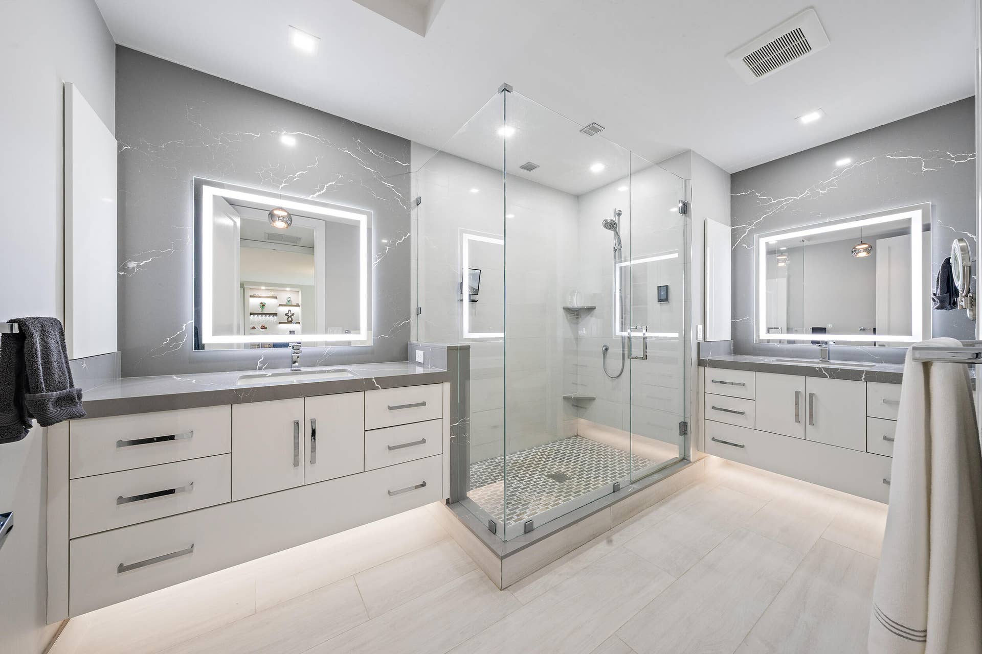301 Captains Way, Jupiter, FL 33477 Primary Bathroom