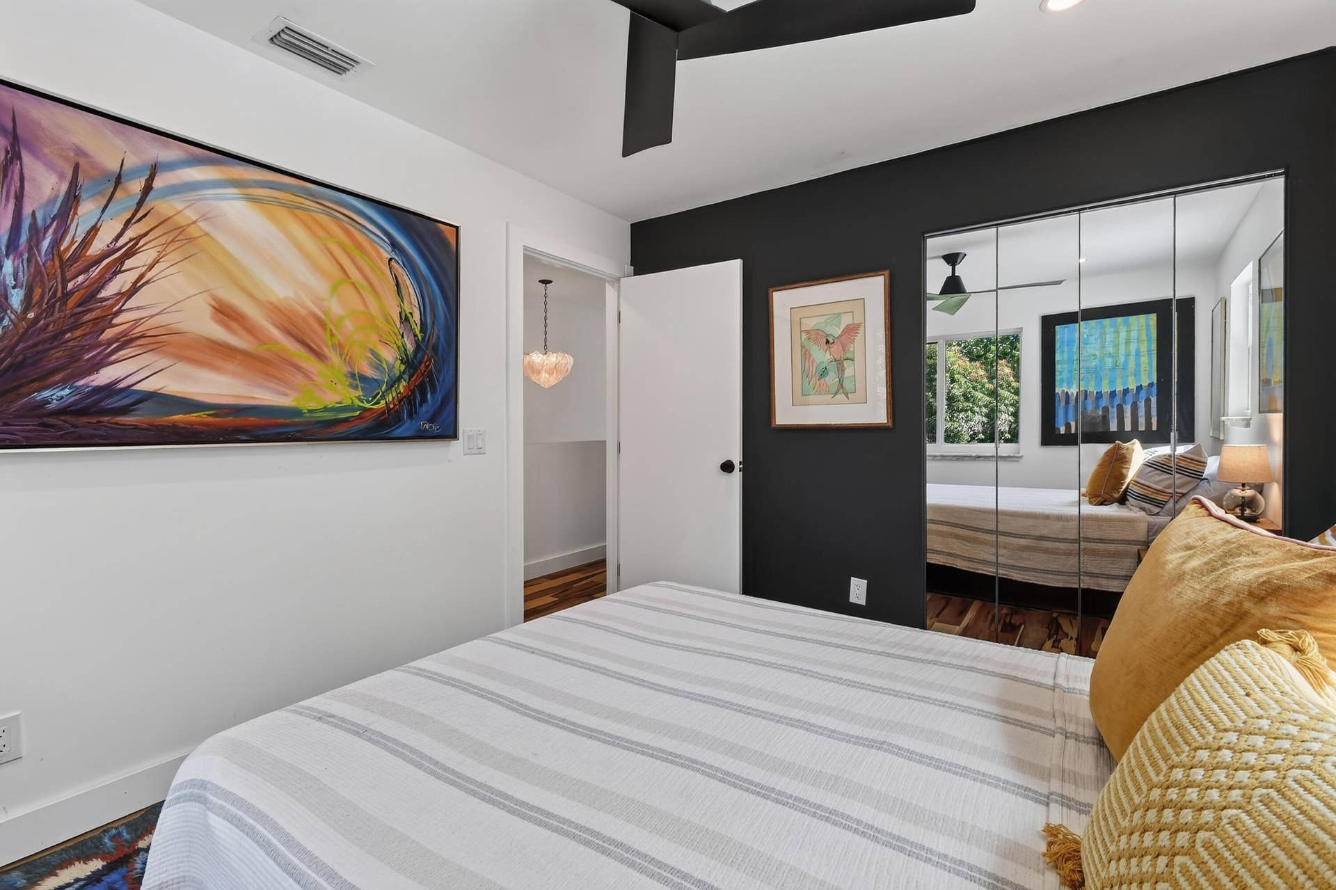 third bedroom is same size as second bedroom.