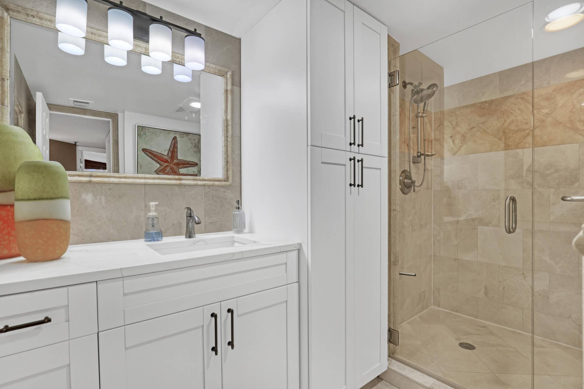 5200 N OCEAN Drive N, #1201, Singer Island, FL 33404 Guest bathroom