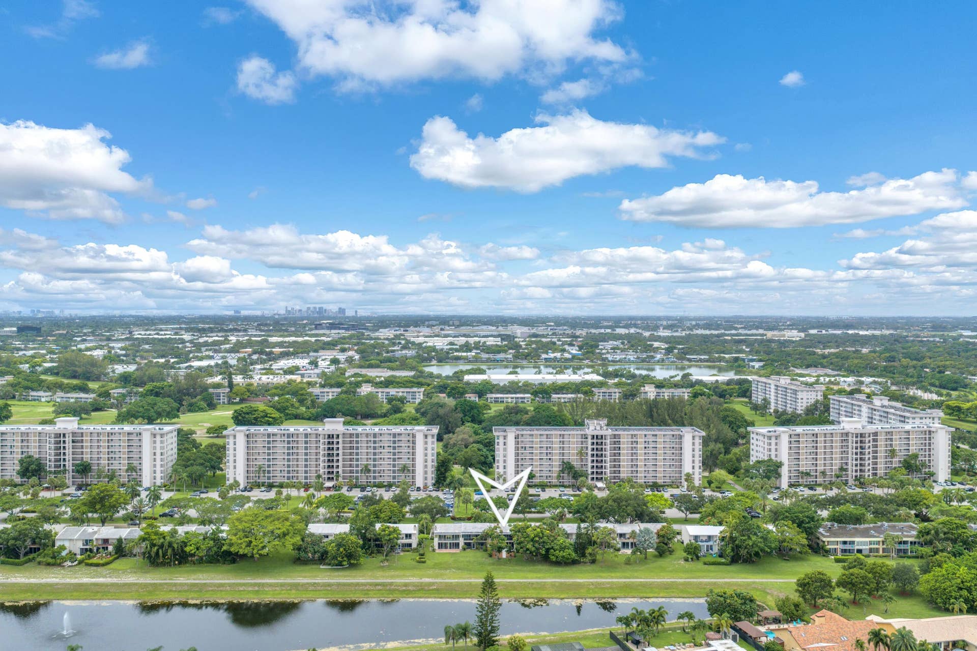 3119 N Palm Aire (8)