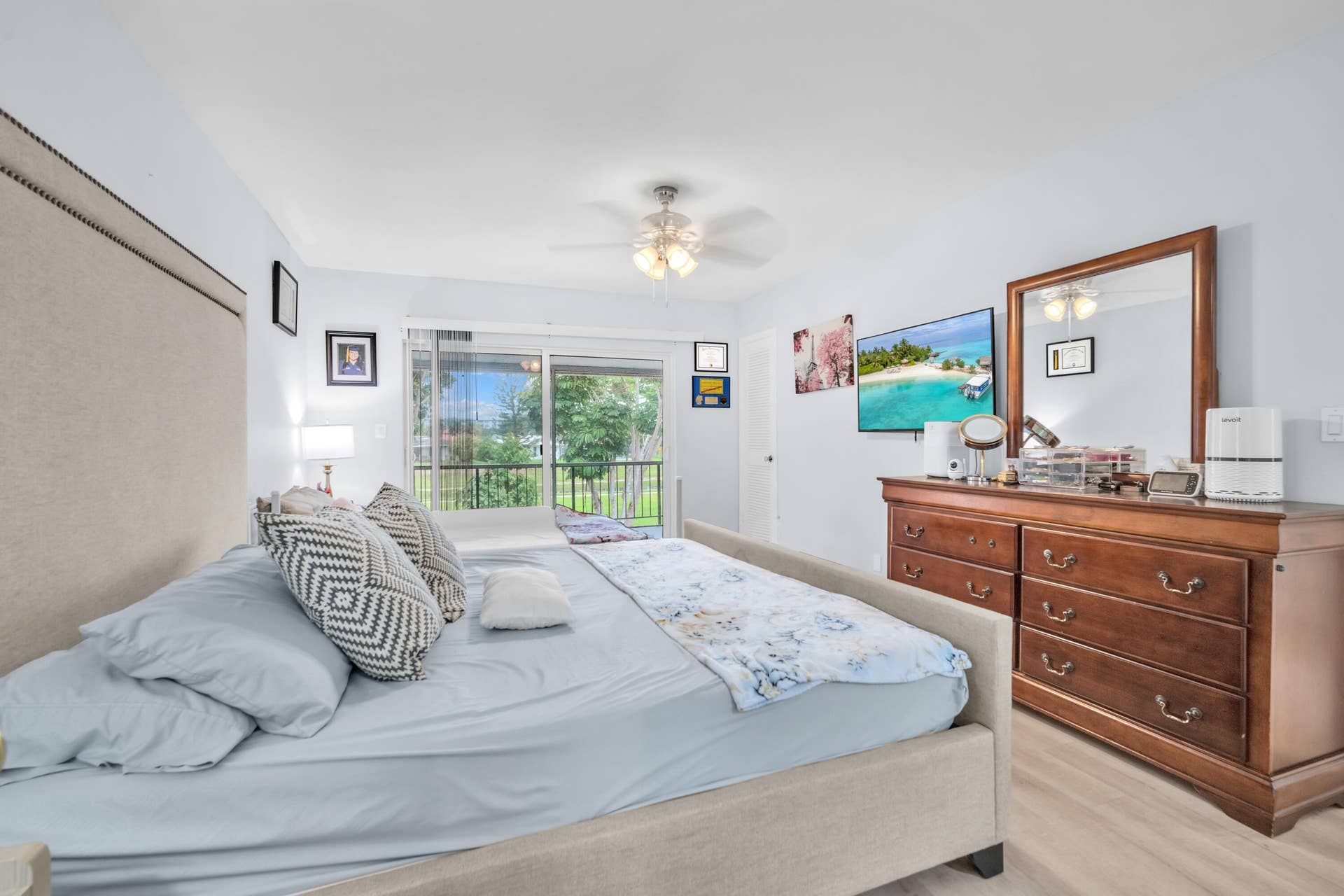 3119 N Palm Aire Bedroom (5)