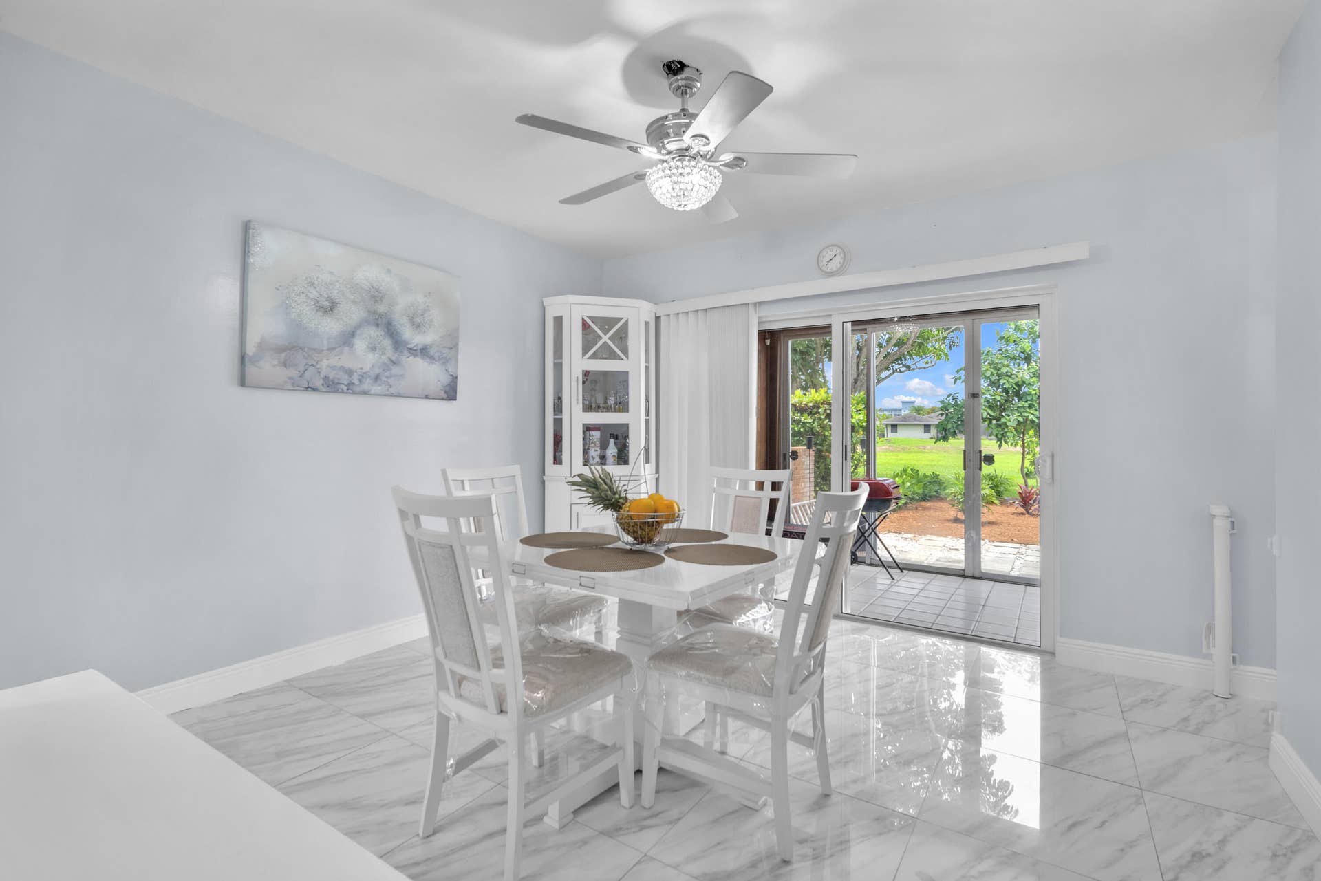 3119 N Palm Aire Dining