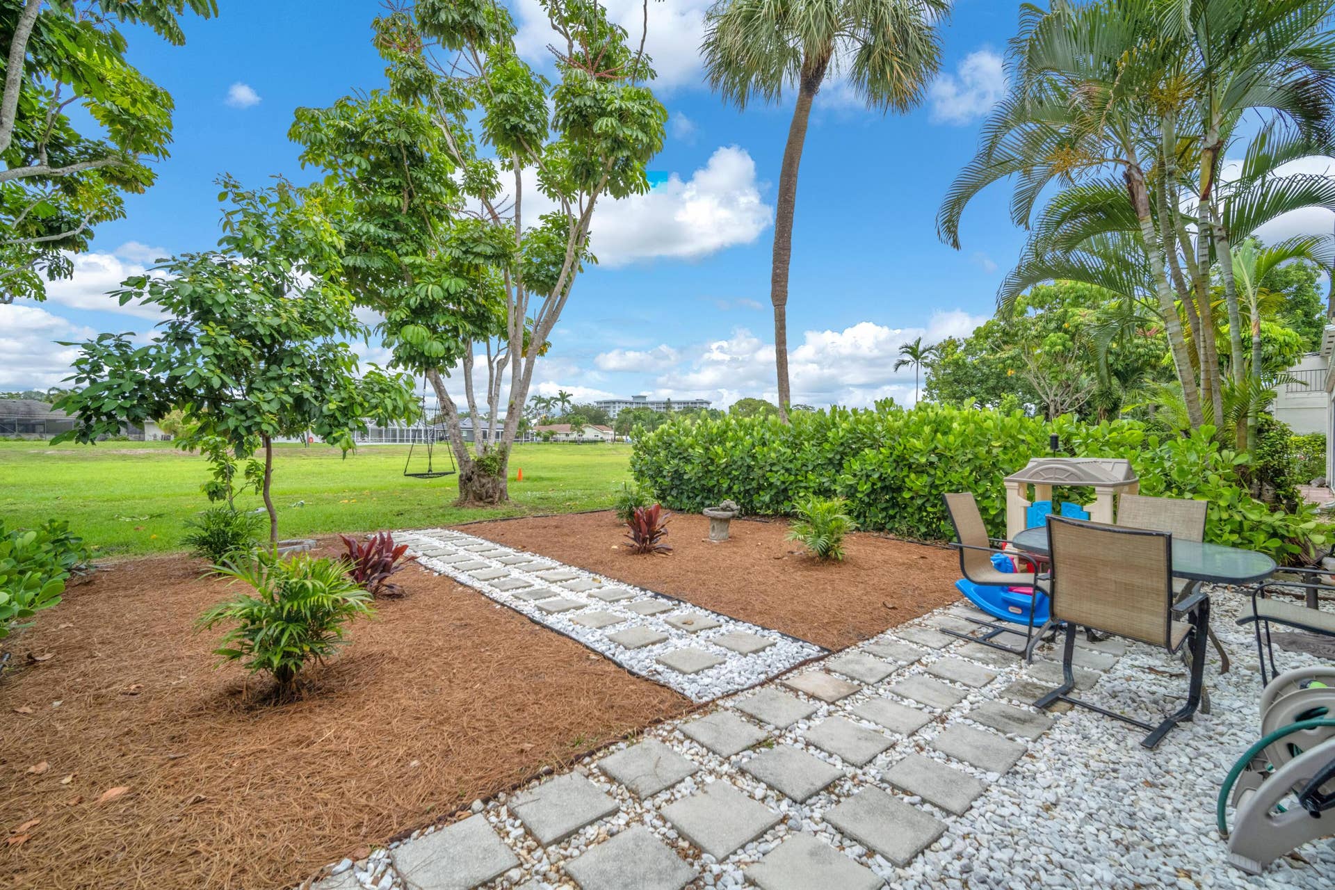 3119 N Palm Aire Backyard