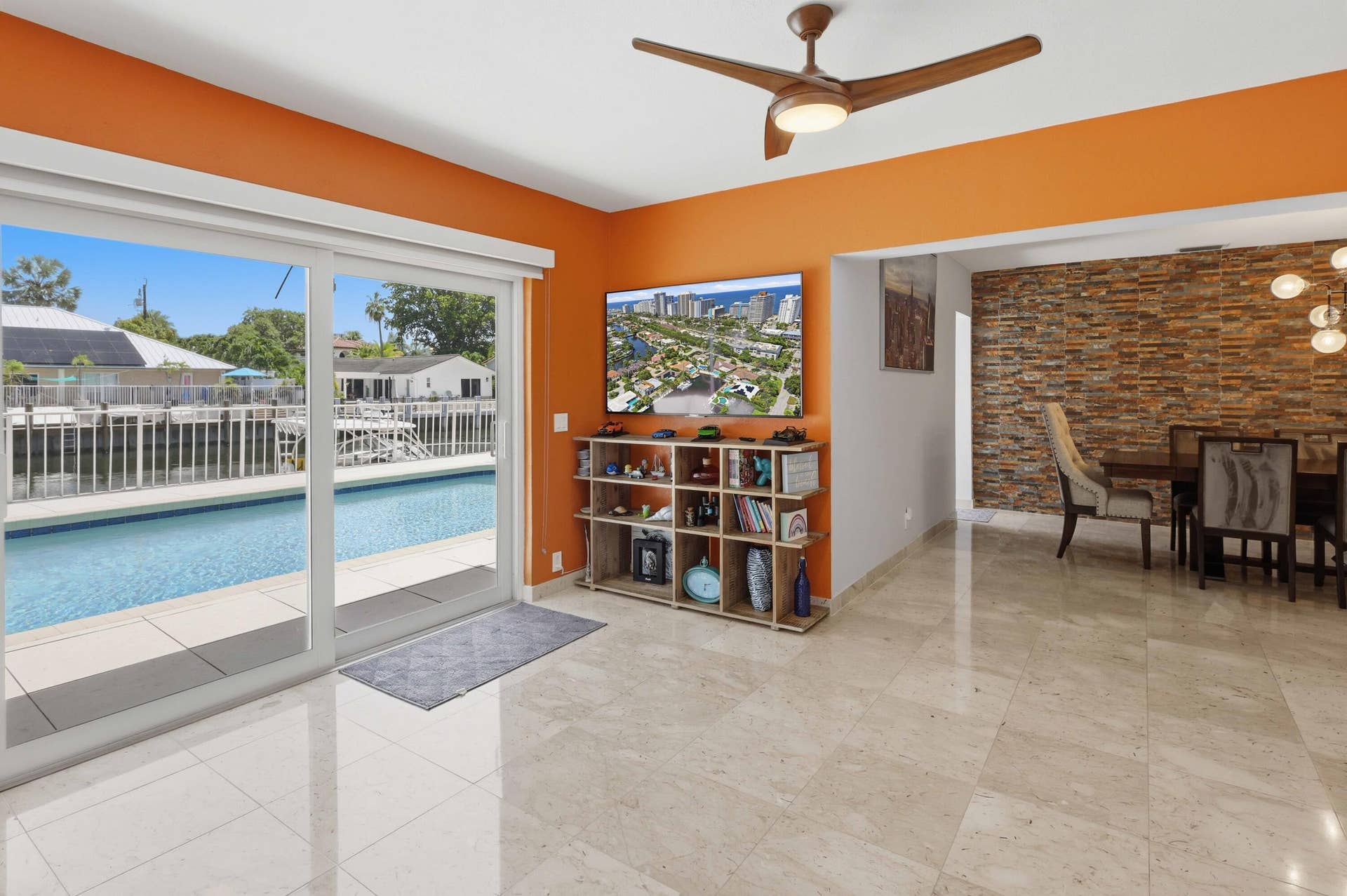 3316 NE 40TH Court, Fort Lauderdale, FL 33308 wall of glass to outfoors 3316