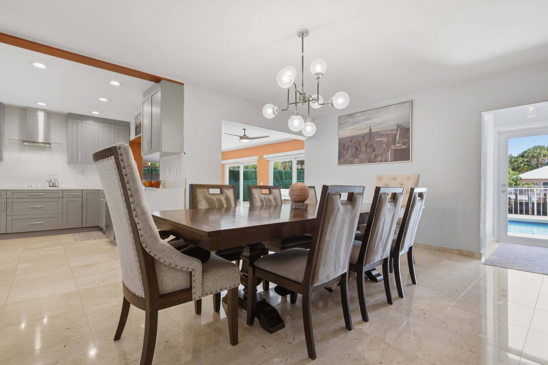 3316 NE 40TH Court, Fort Lauderdale, FL 33308 Dining